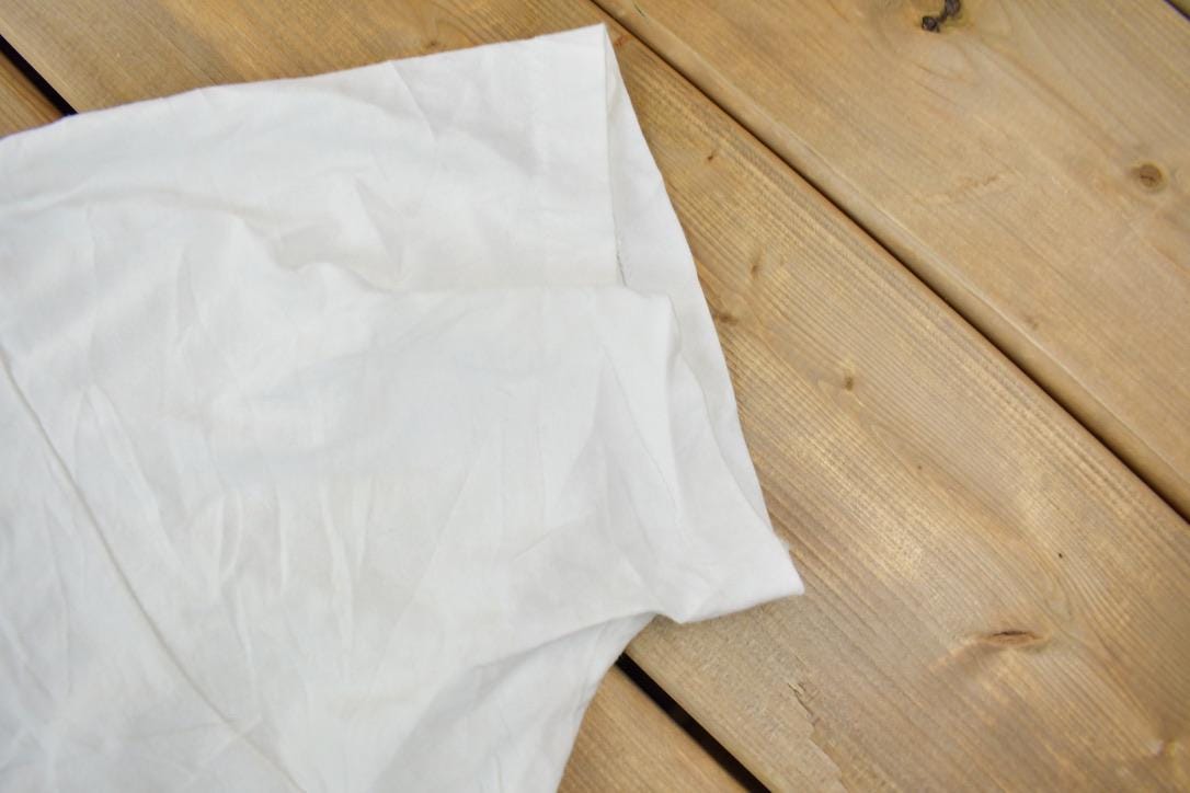 Vintage 1980s Pink Floyd Coffee Shop Amsterdam Band T-Shirt / Music Promo / Rock Tee / Made In USA / Single Stitch / The Shop