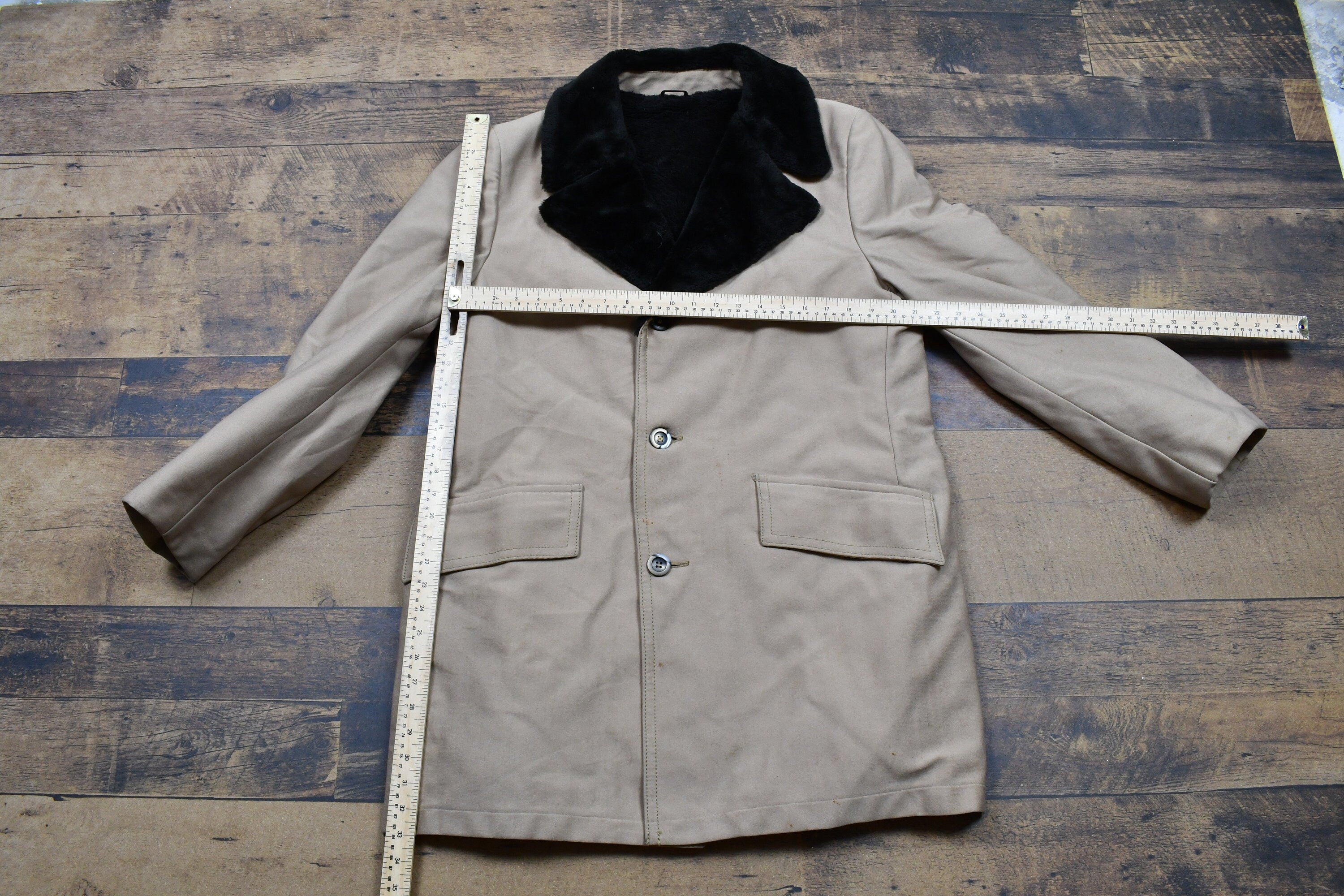 Vintage Beige Fur Collared Overcoat