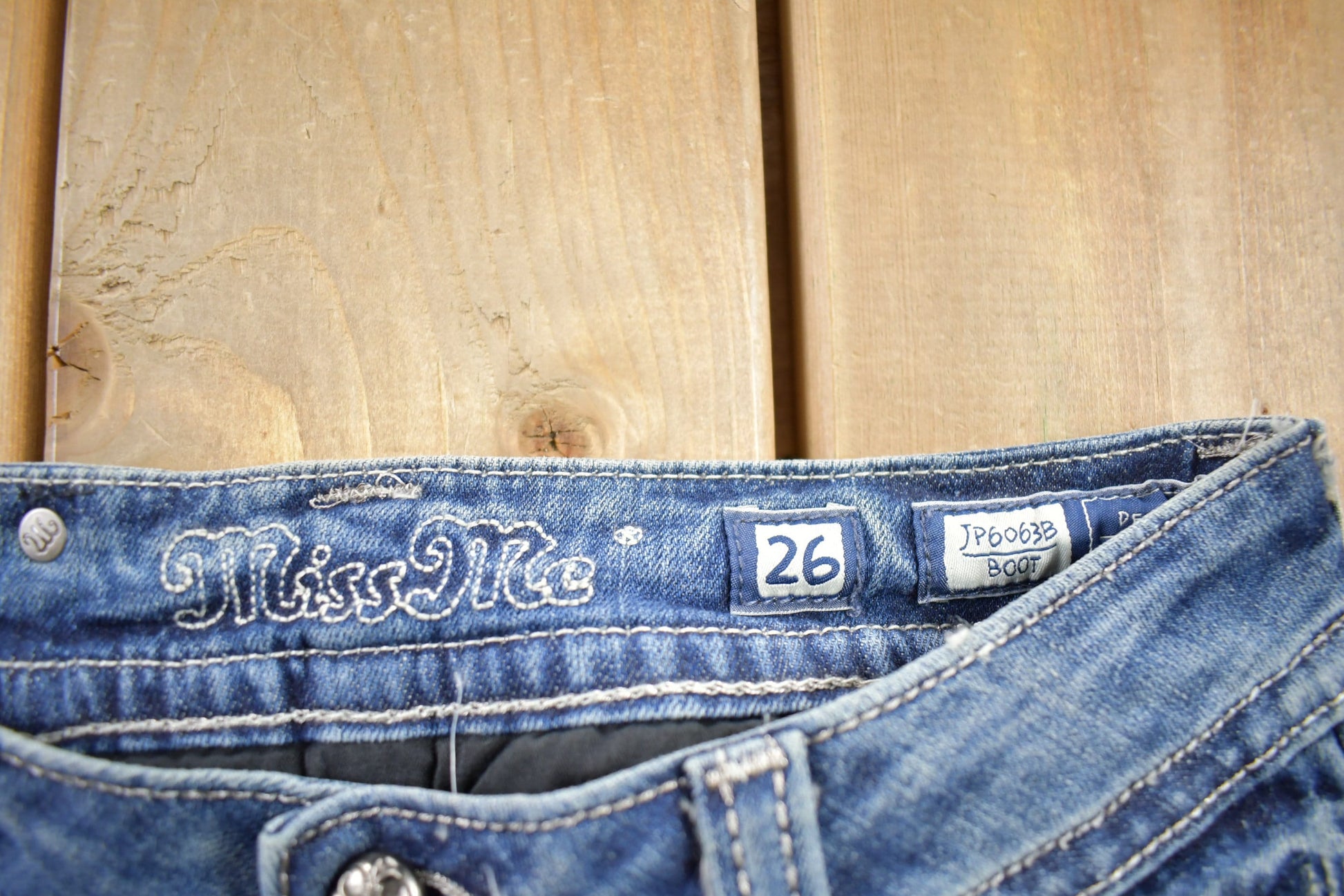 Vintage Y2K Miss Me Bedazzled Low Rise Jeans Size 26x32