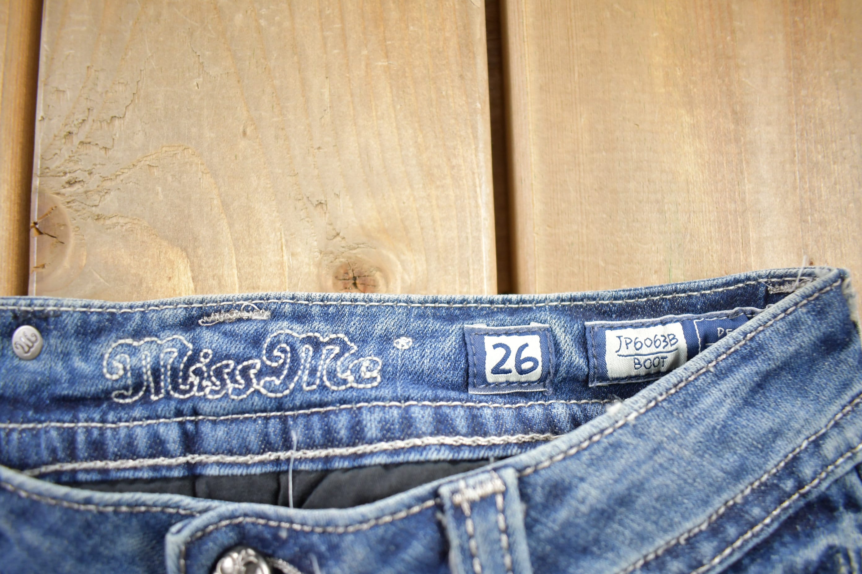 Vintage Y2K Miss Me Bedazzled Low Rise Jeans Size 26x32