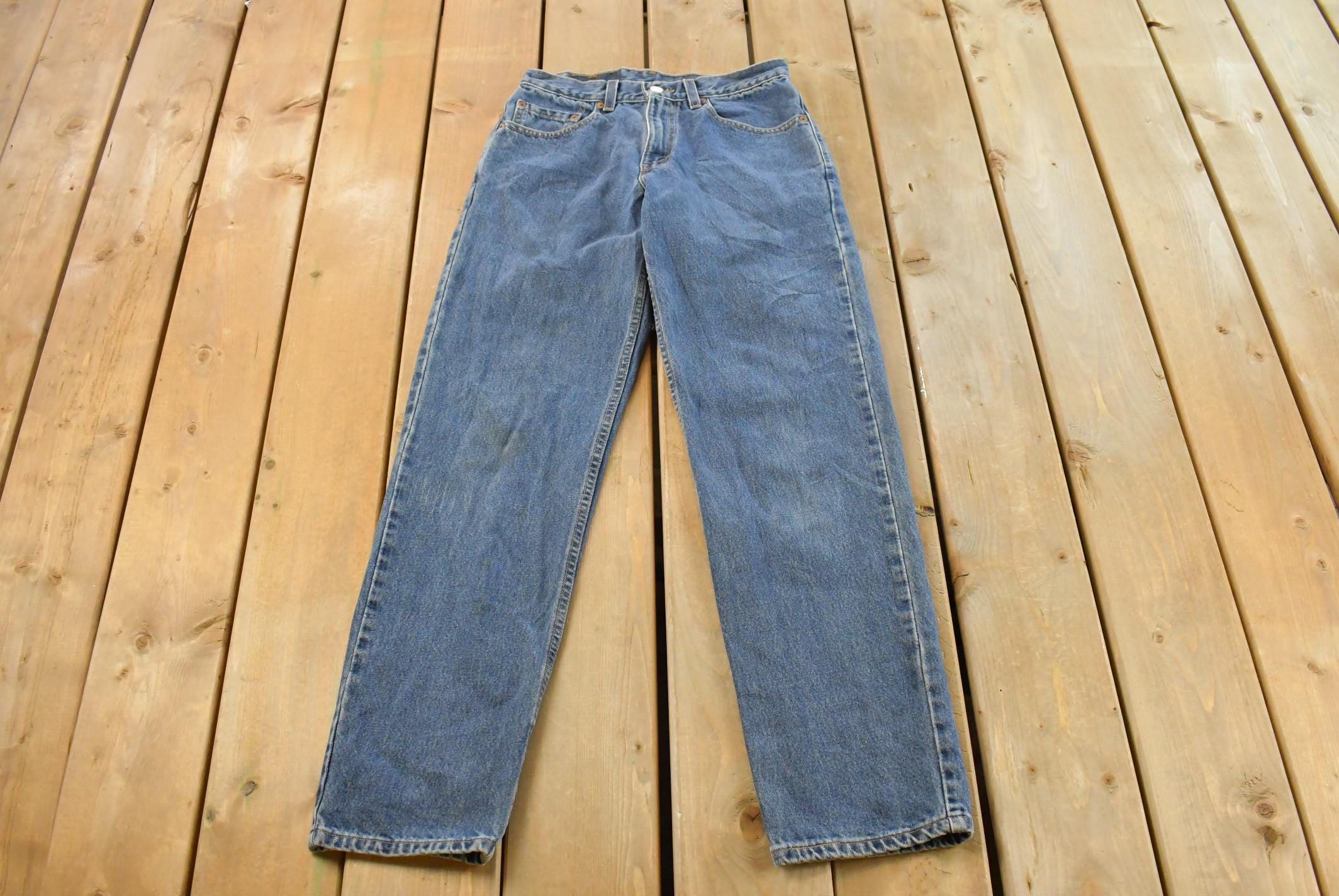 Vintage 1990s Levi's 550 Relaxed Fit Denim Jeans Men's 28 x 31 / 90s Levi's / Streetwear / Made in USA