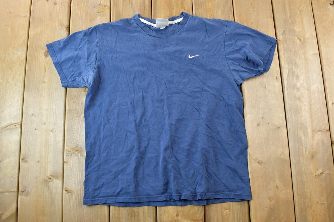 Vintage 1990s Nike Graphic T-Shirt
