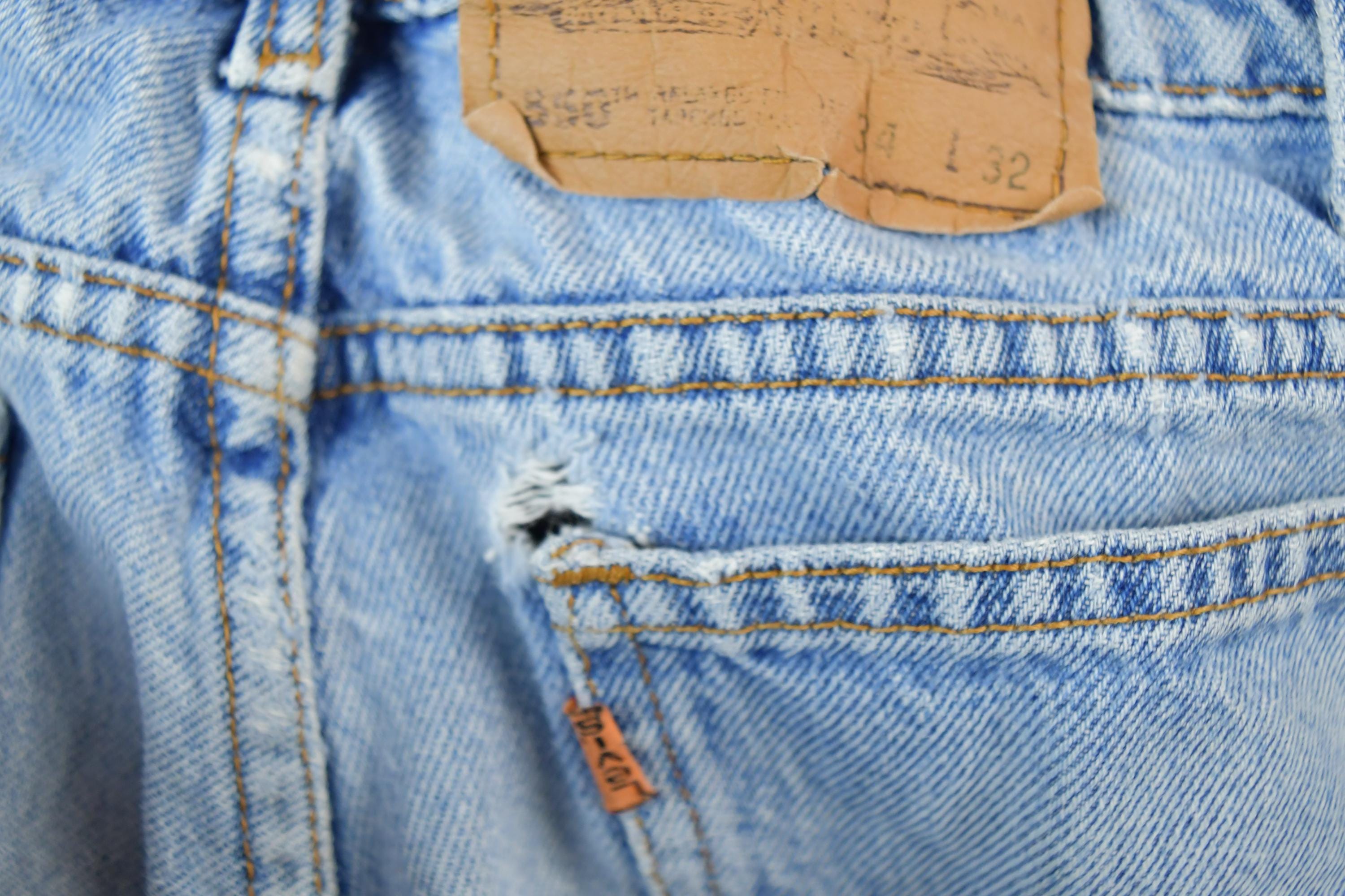 Vintage 1960s Levi Strauss Orange Tab Denim Jeans Size 34 x 30 Made In USA