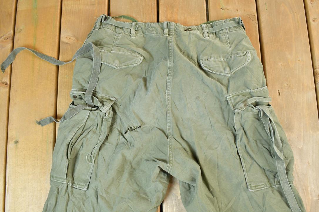 Vintage 1990s Army Green Cargo Pants Size 38 x 24 Made In / Streetwear / Army Pants / Military Pant's / Vintage Cargos