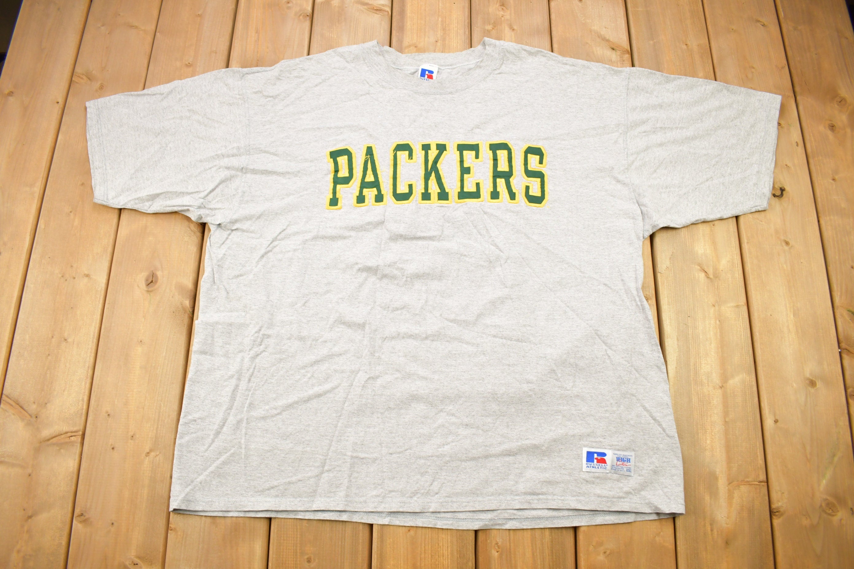 Vintage 1990s Green Bay Packers NFL Russell Athletics Embroidered T-Shirt