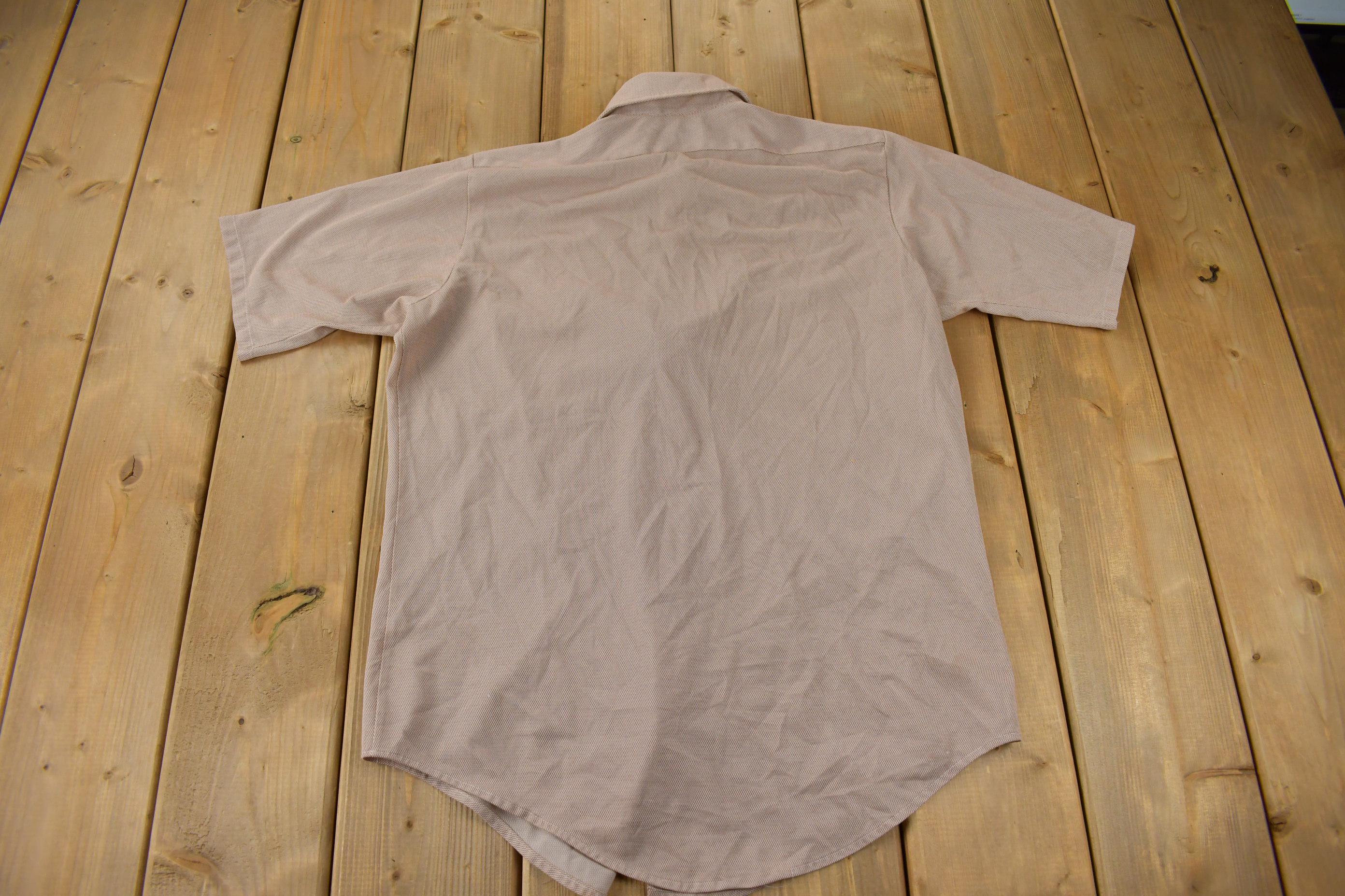 Vintage 1980s Van Heusen Short Sleeve Button Up Shirt