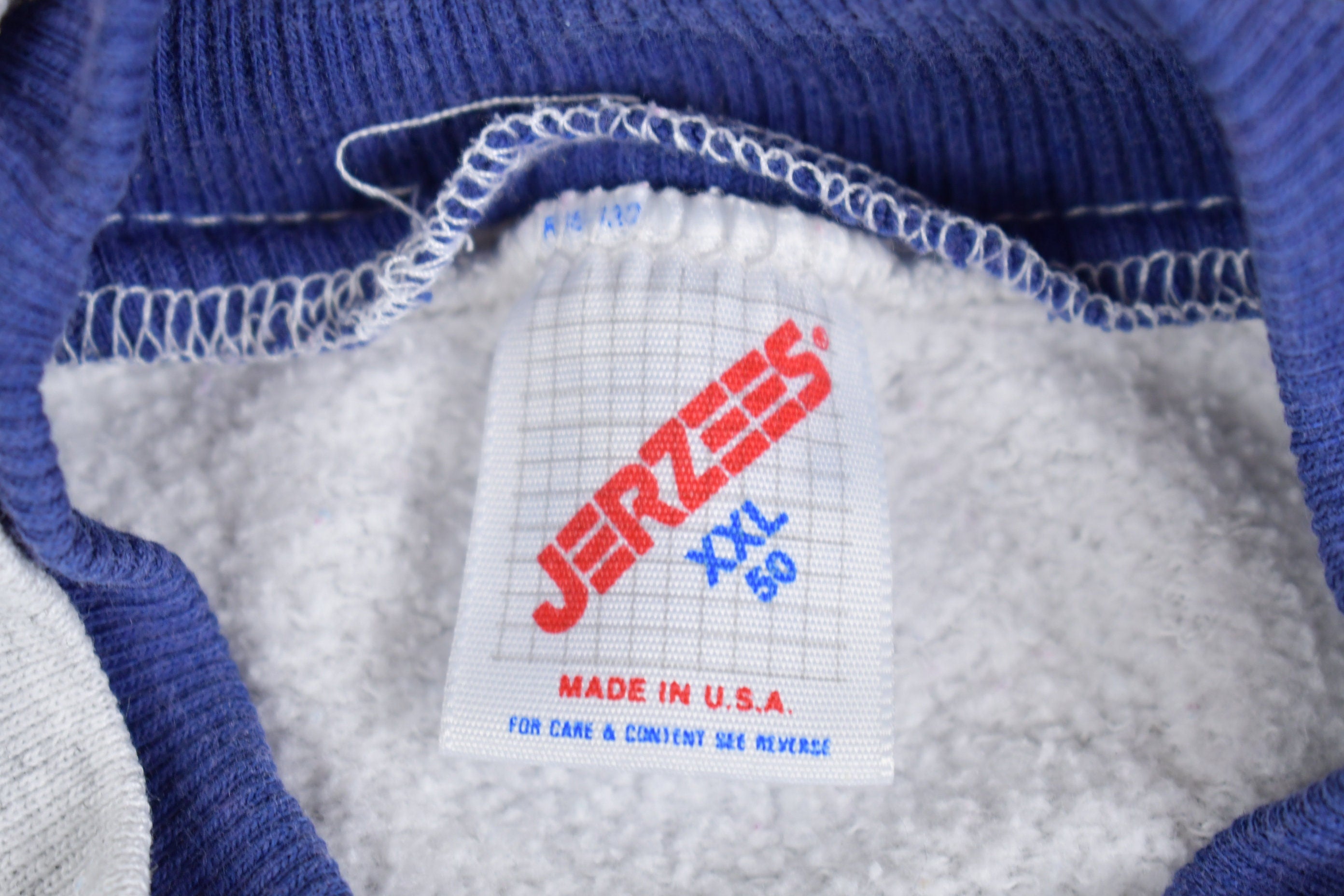 Vintage 1990s Cute Bird Theme Crewneck Sweater