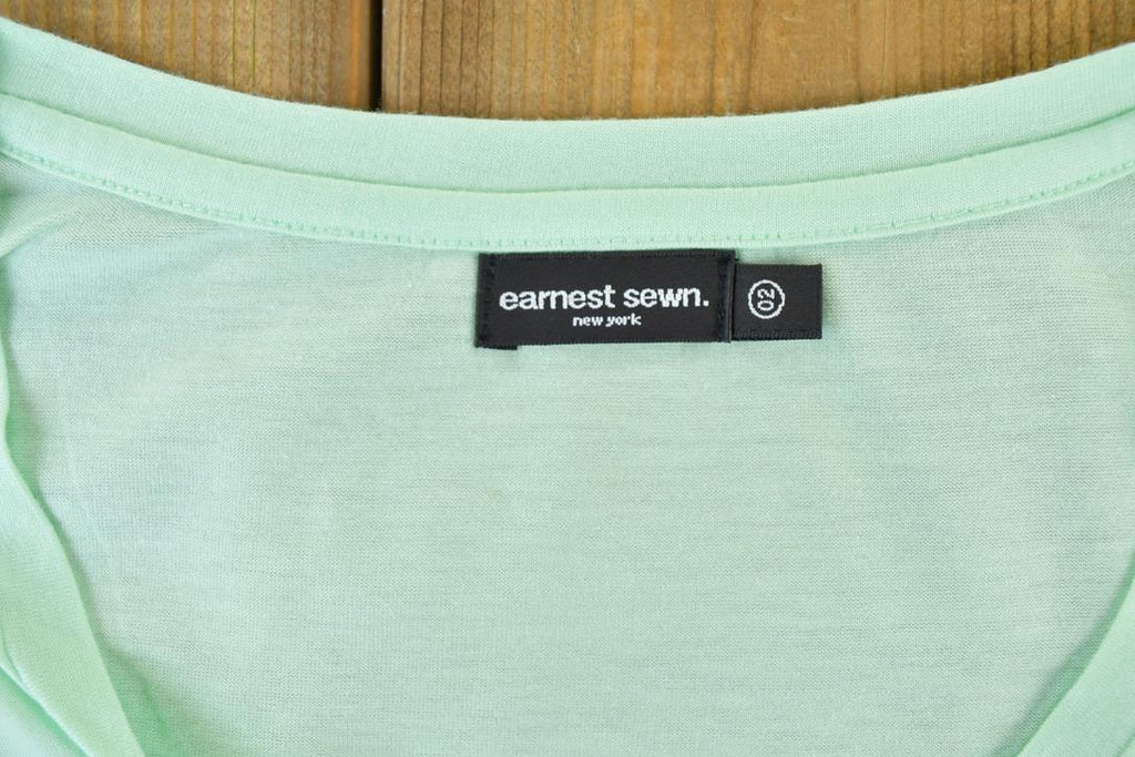 Y2k Earnest Sewn NY Cropped T-Shirt / Vigoss Grunge Skull Print / Contrast Stitch / Internet Famous Clothing / Over Dyed