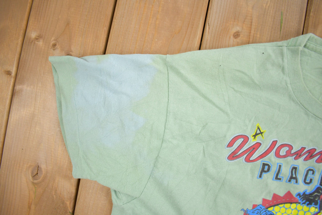 Vintage 1990s A Women's Place Is On The Court" Graphic T Shirt