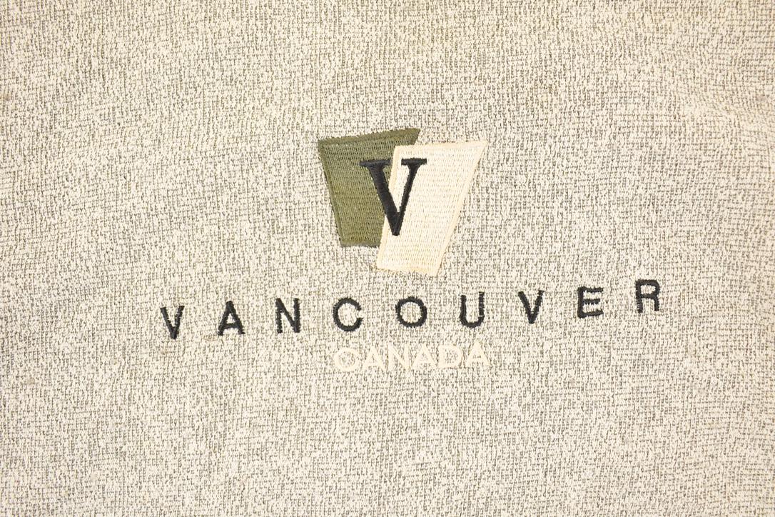 Vintage 1990s Vancouver Canada Embroidered Crewneck Sweatshirt Men's L