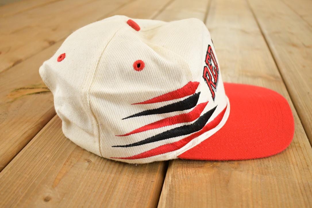 Vintage 1990s Logo Athletic Detroit Red Wings Diamond Cut NHL Snapback Hat / 90's Embroidered Shark Tooth Hockey Cap