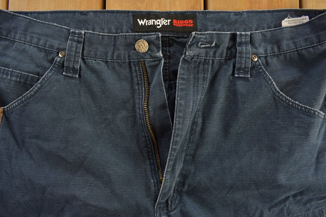 Vintage 1990s Wrangler Riggs Workwear Cargo Pants Size 36 x 35