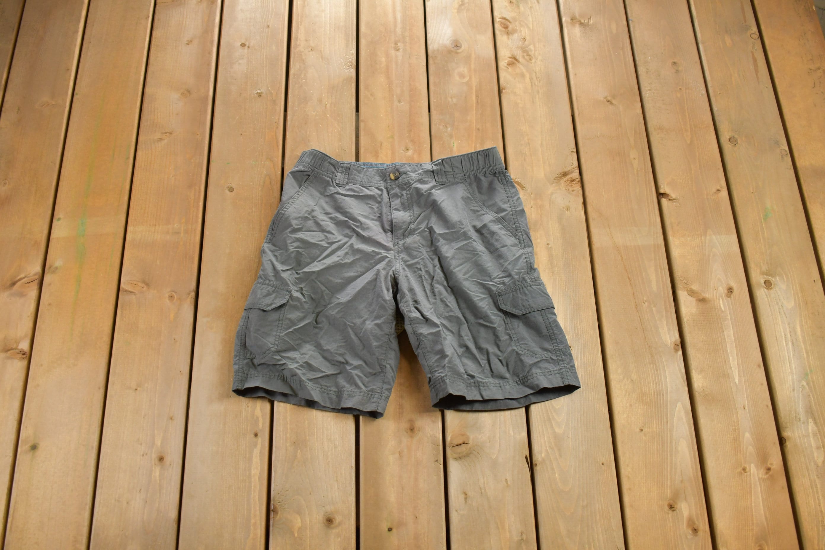 Vintage 1990s Columbia Canvas Shorts Size 32x8