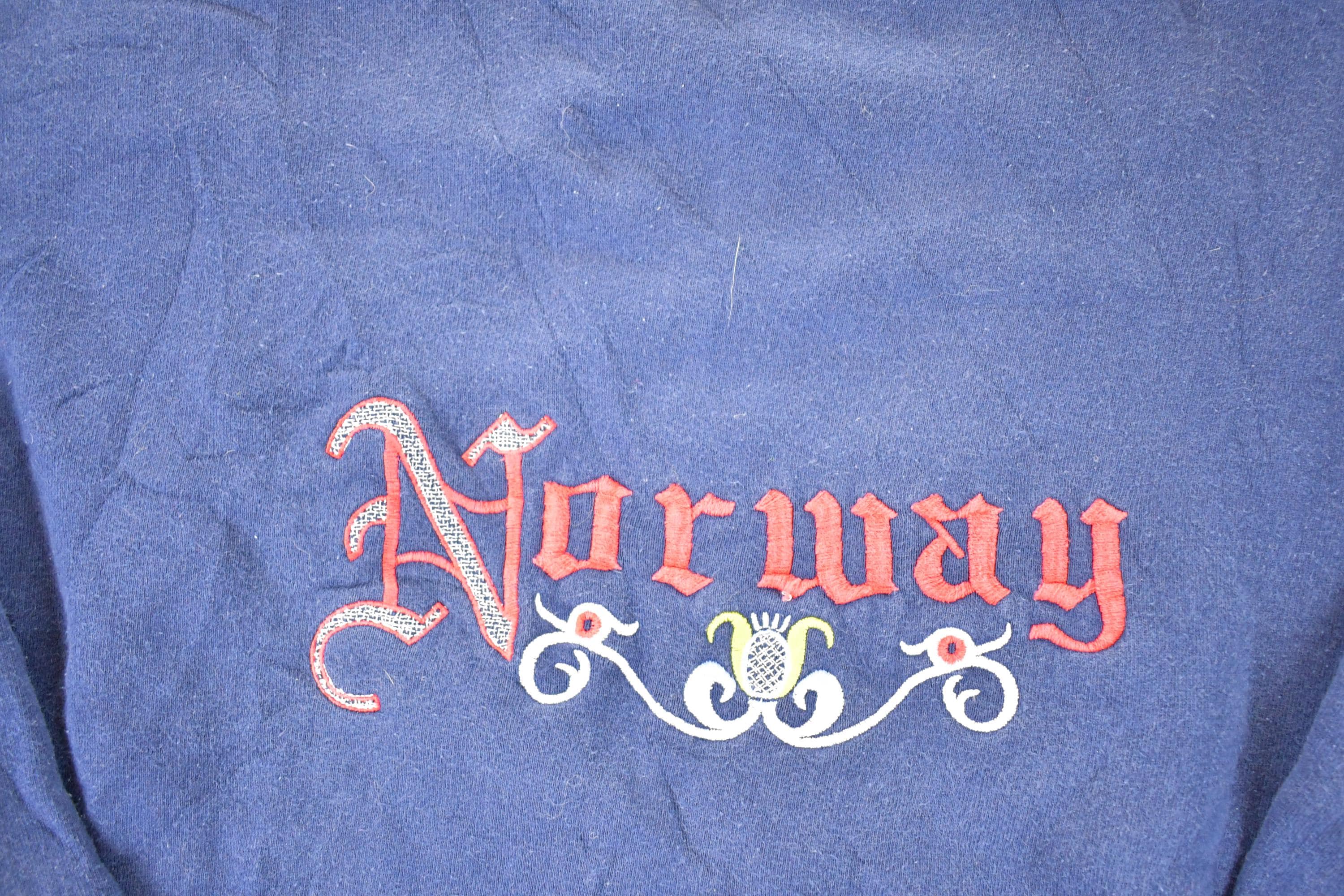 Vintage 1990s Norway Embroidered Crewneck Sweatshirt Men's M