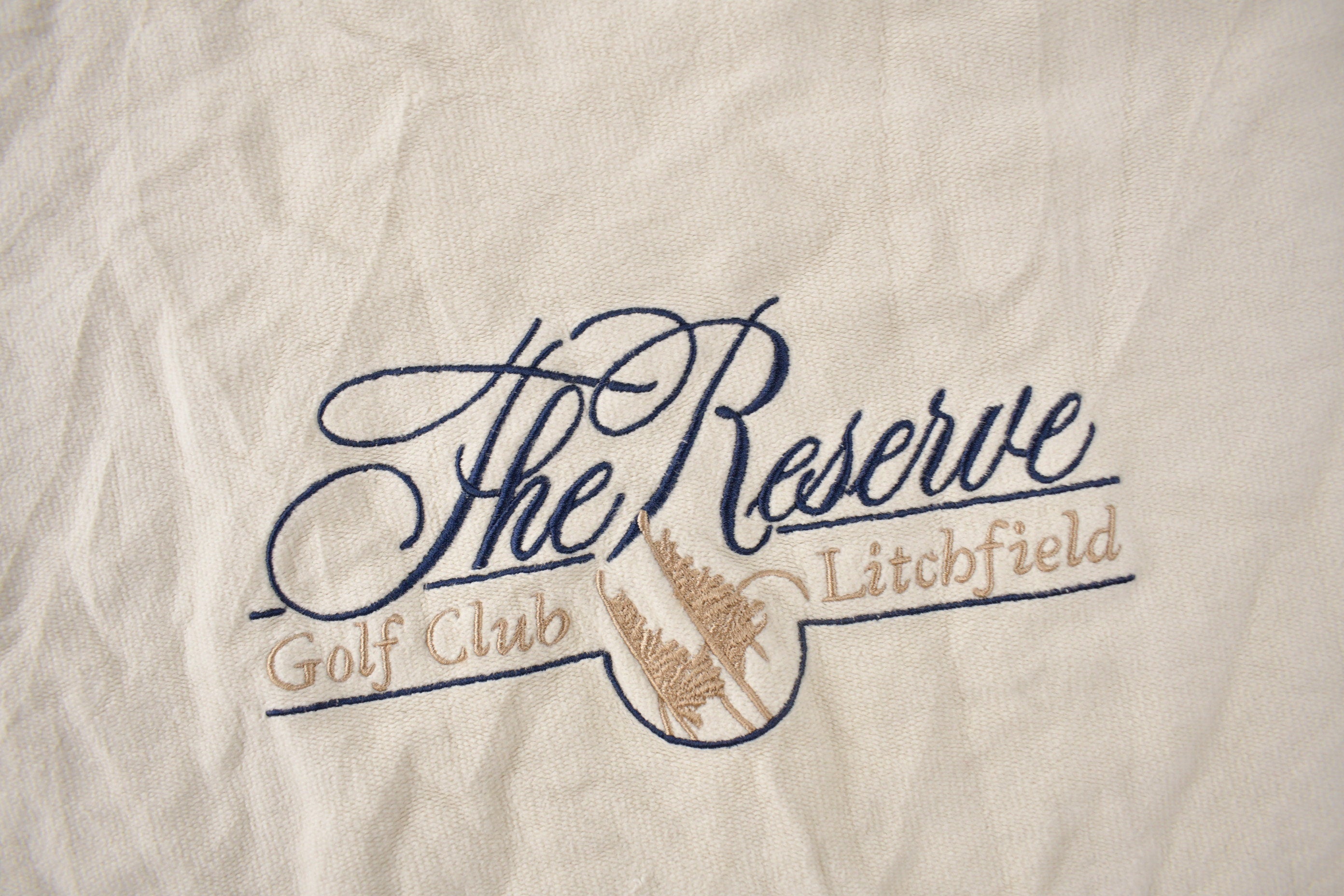 Vintage 1990s The Reserve Golf Club Litchfield Embroidered Crewneck Sweatshirt Size XXL