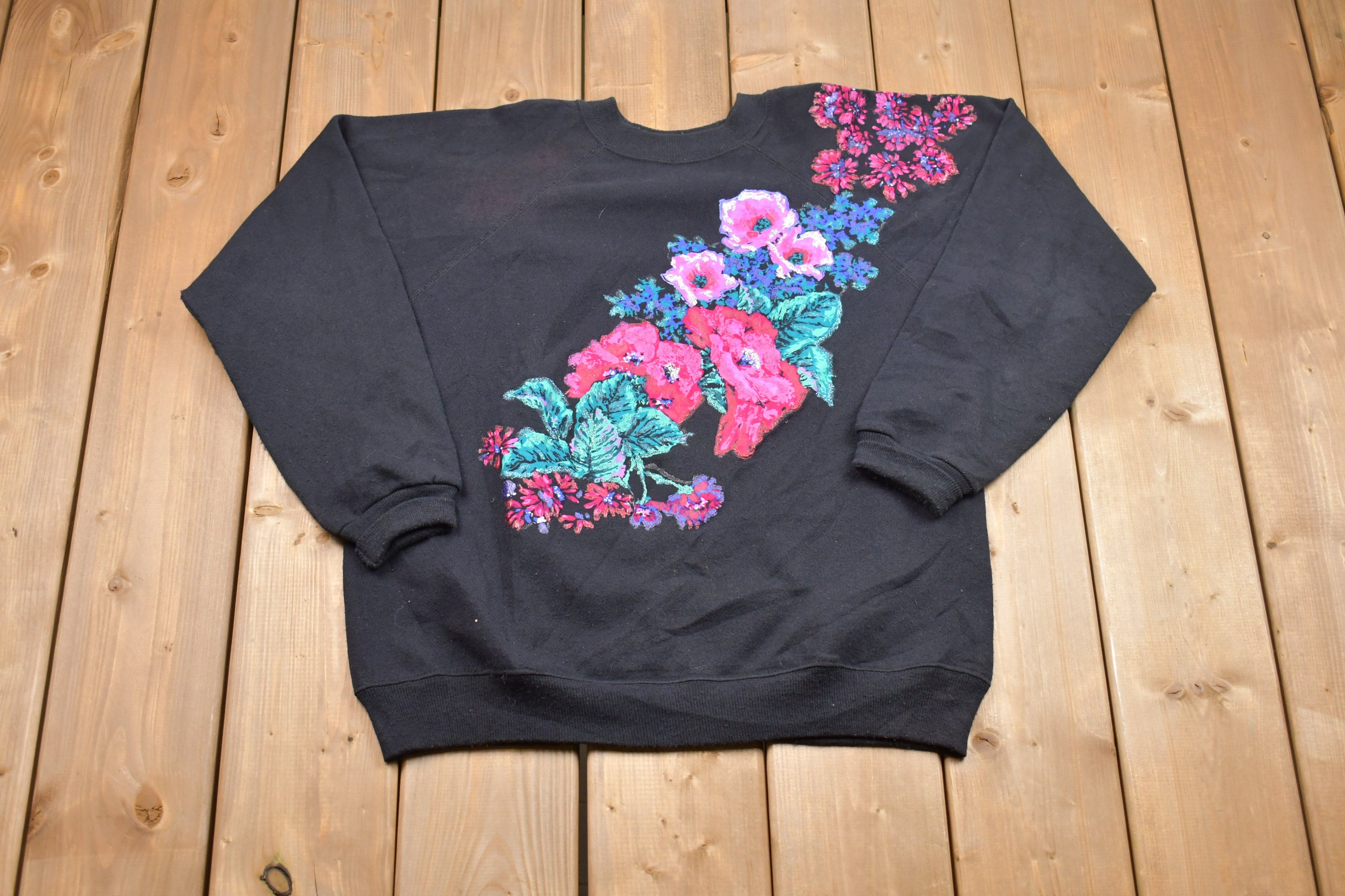 Vintage 1980s Hanes Raglan Floral Crewneck Sweatshirt