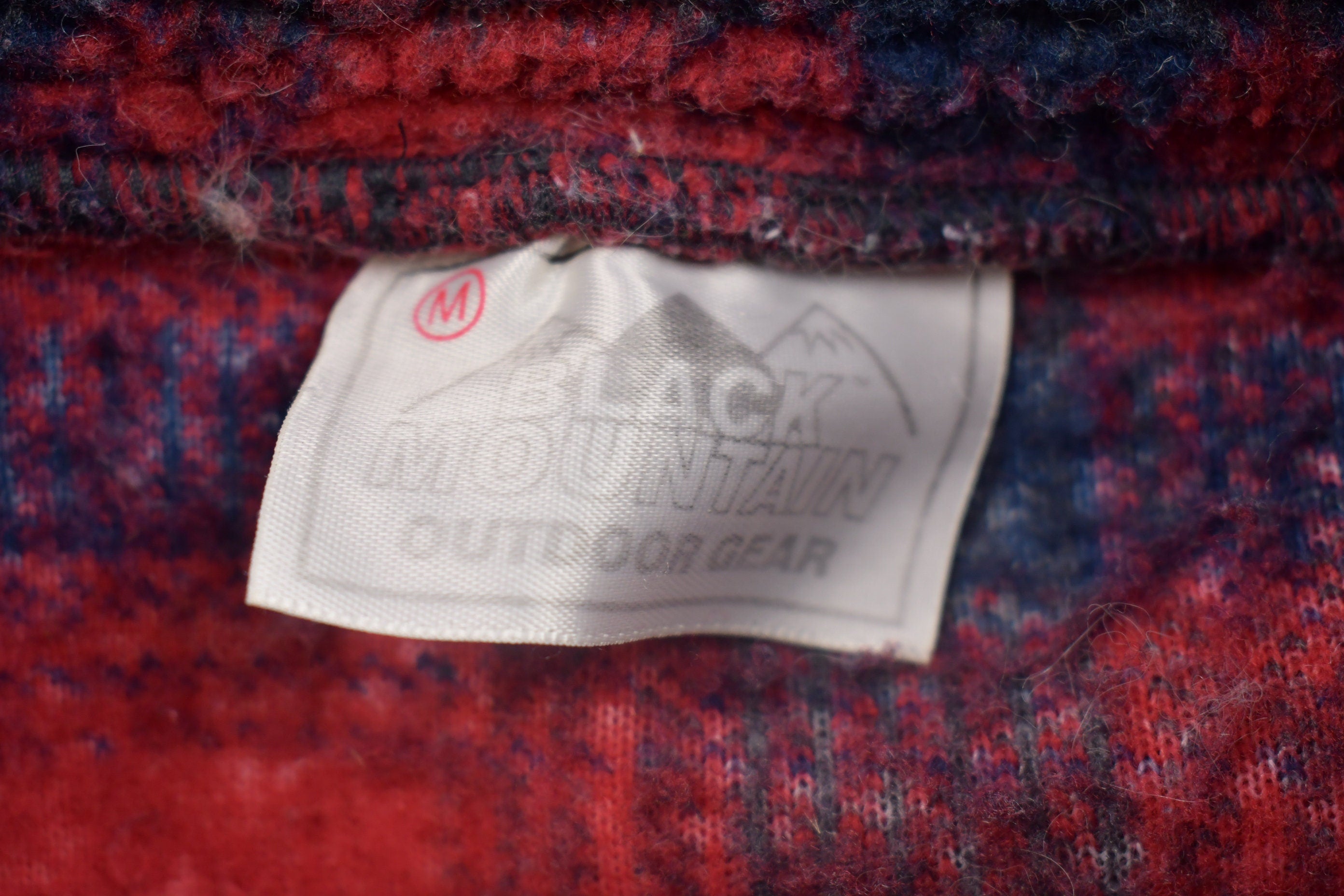 Vintage 1990s Black Mountain Outdoor Gear Thick Fleece Zip Up Sweater