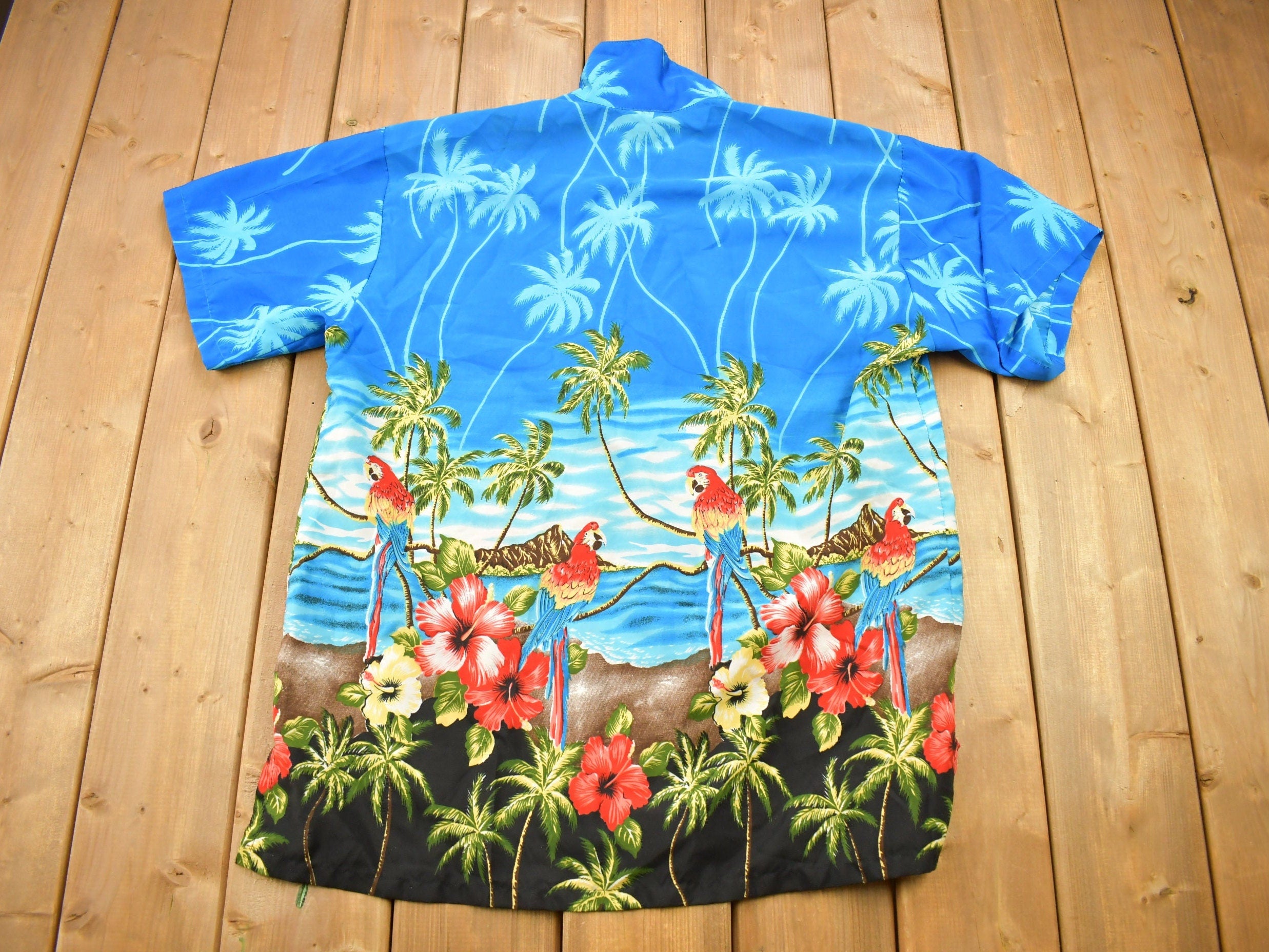 Vintage 1990s All Over Print Hawaiian Button Up Shirt