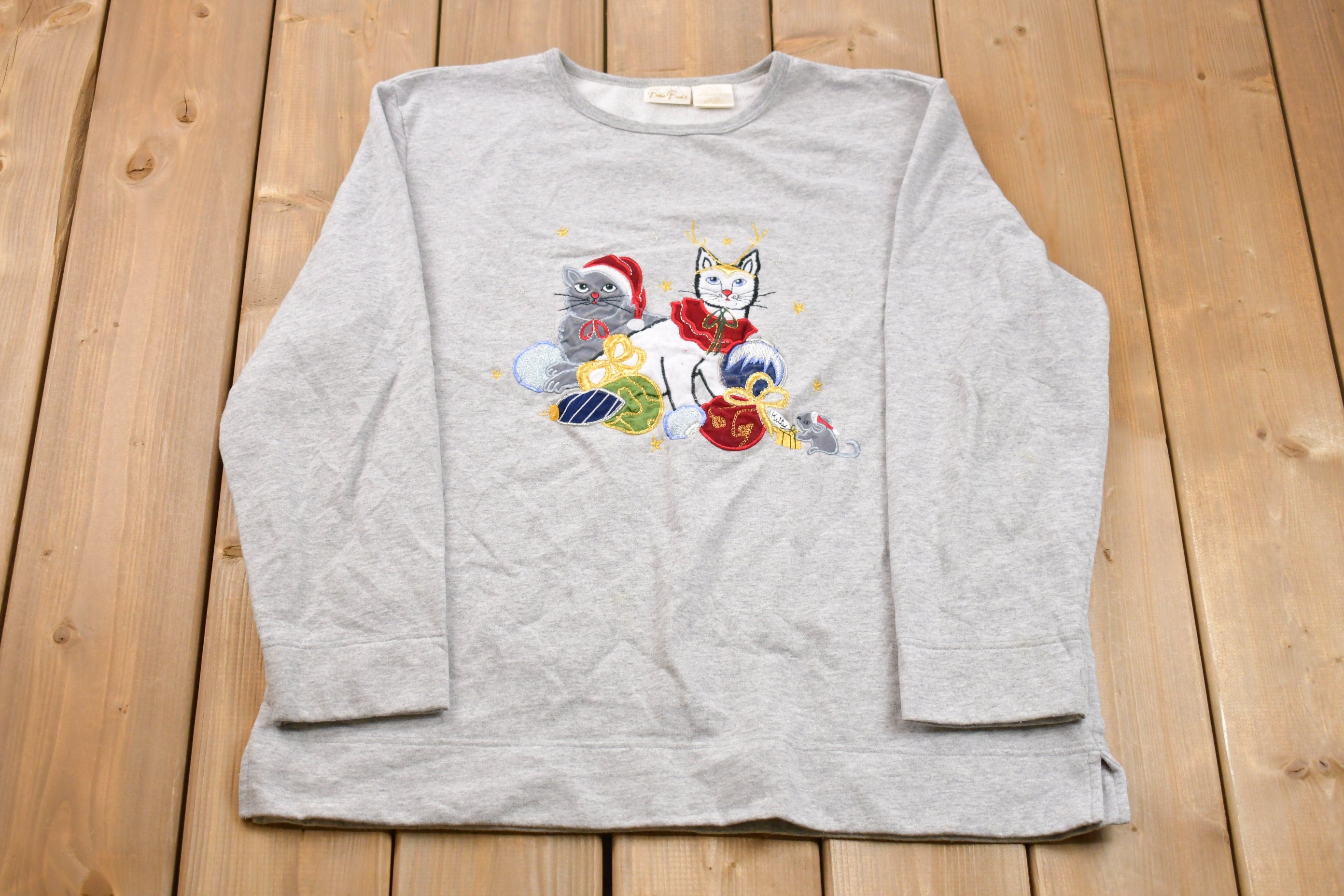 Vintage 1990s Cute Christmas Cats Crewneck / 90s Crewneck / Playing Kittens / Animals / Vintage Sweatshirt / American Streetwear