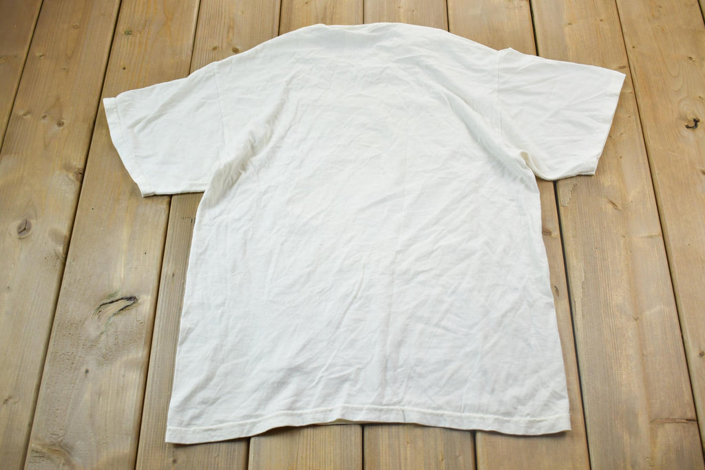 Vintage 1990s Bird House Graphic T-Shirt / Single Stitch / Streetwear / Nature T-Shirt / Outdoorsman / birds Tee