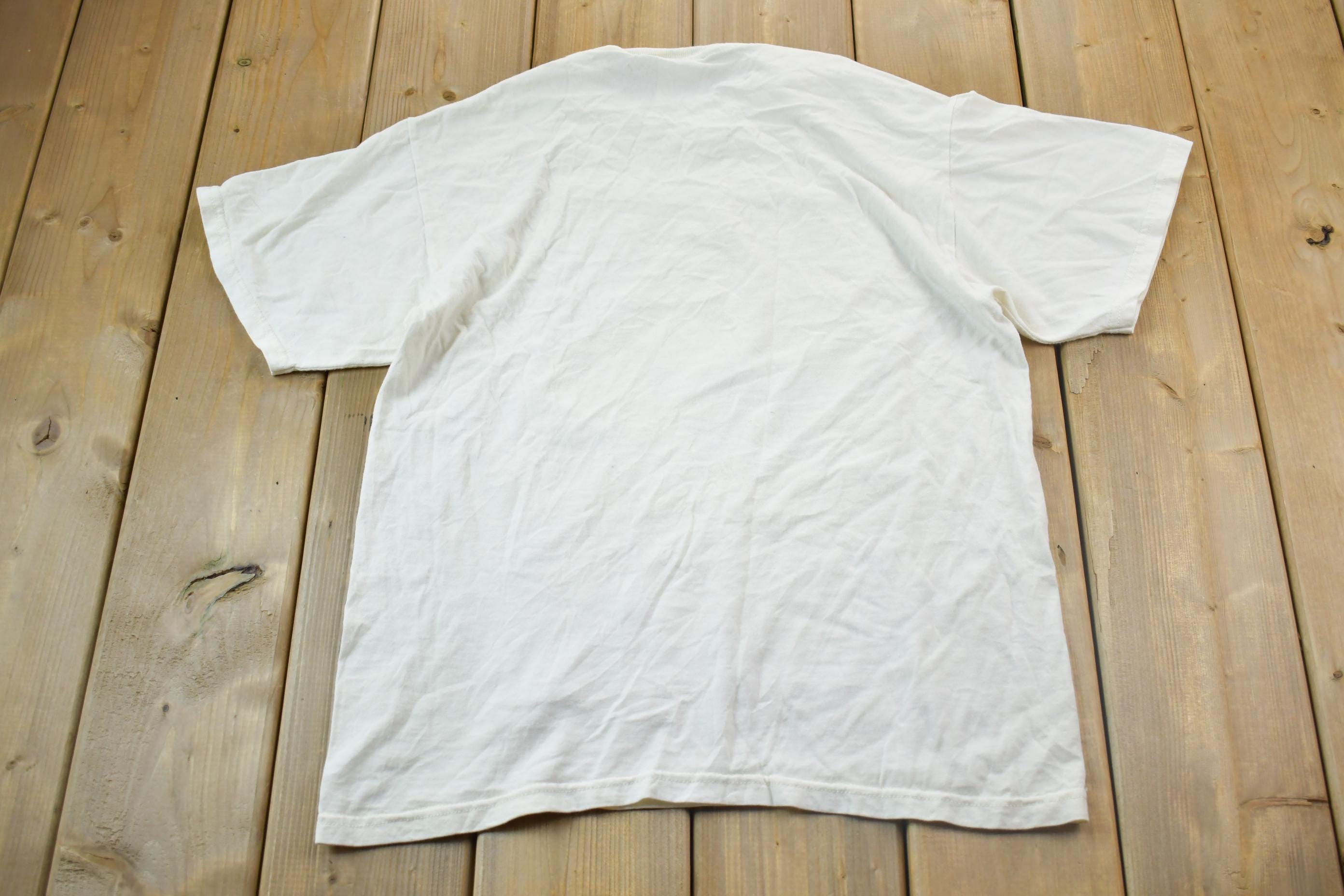 Vintage 1990s Bird House Graphic T-Shirt