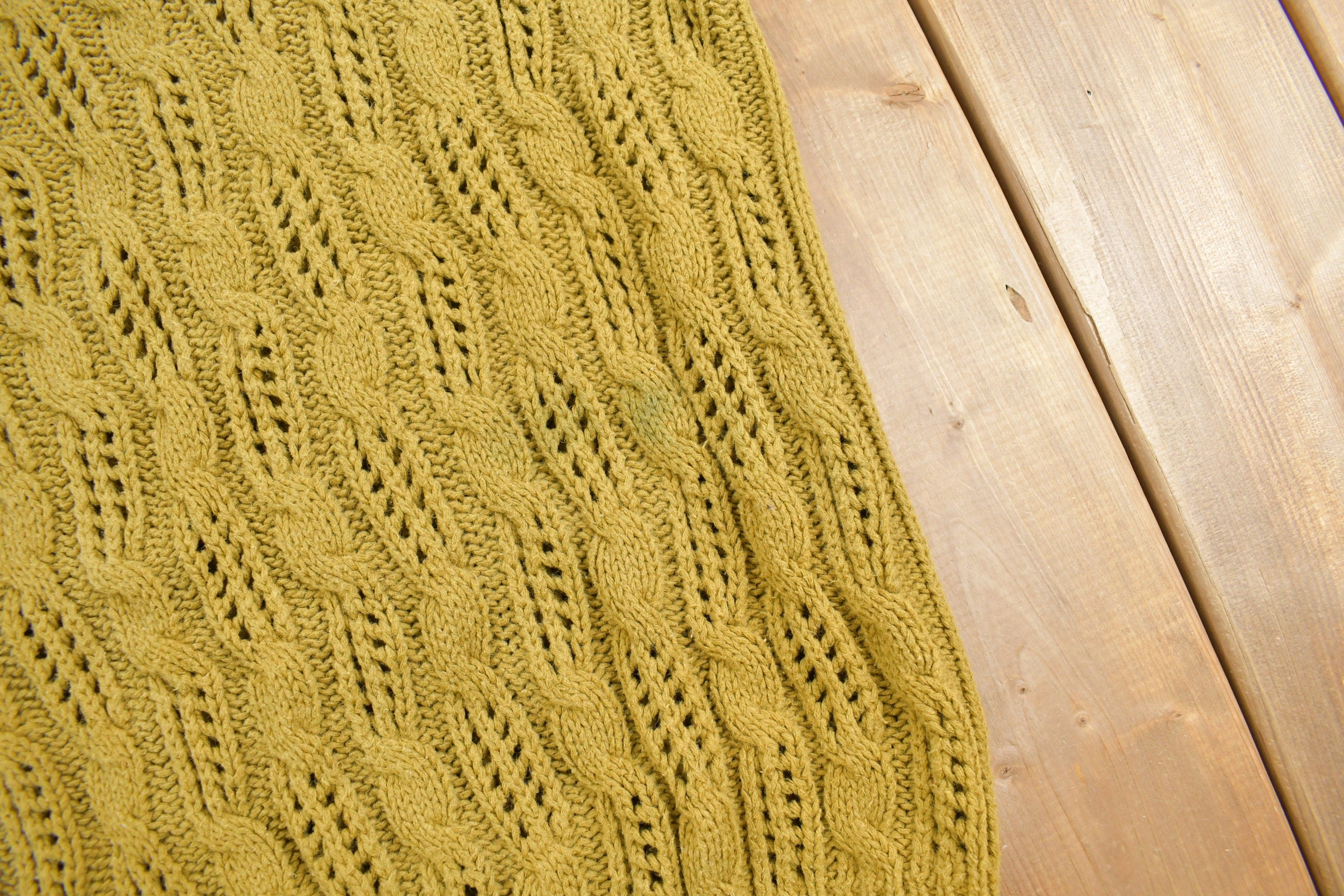 Vintage 1990s Gitano Cable Knit Turtleneck Sweater /