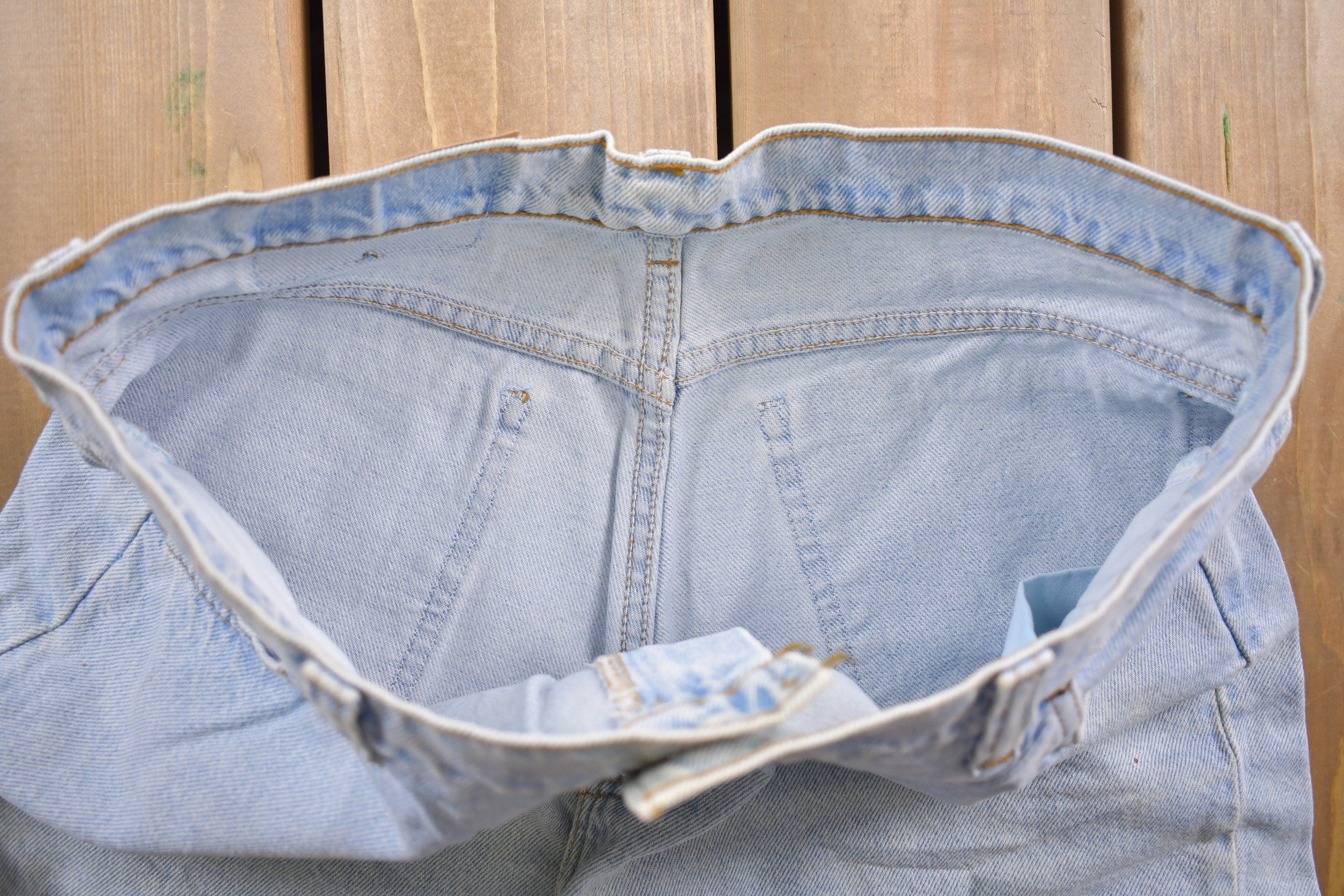 Vintage 1990s Levi Jean Short Shorts 30 x 4