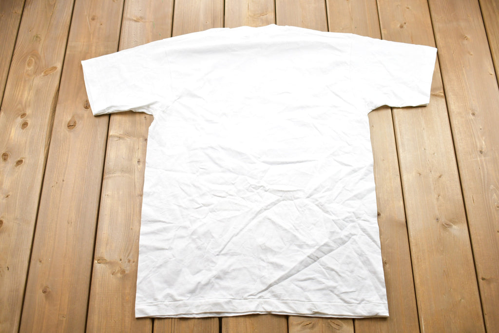 Vintage 1993 Artistic Impressions Inc. Graphic T-Shirt