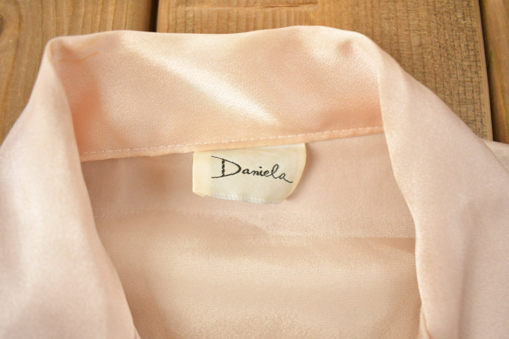 Vintage 1990s Daniela Women's Silk Blank Button Up Shirt