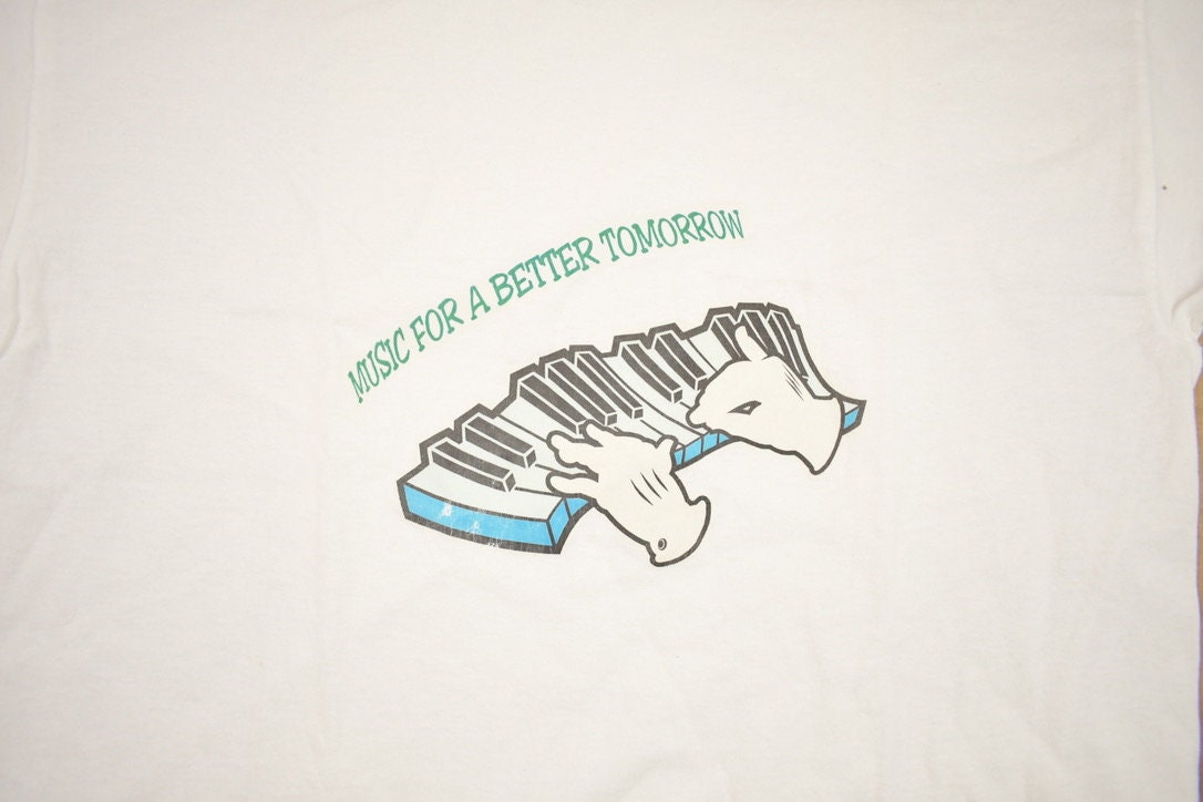 Vintage 1990s Piano Hands Graphic T Shirt