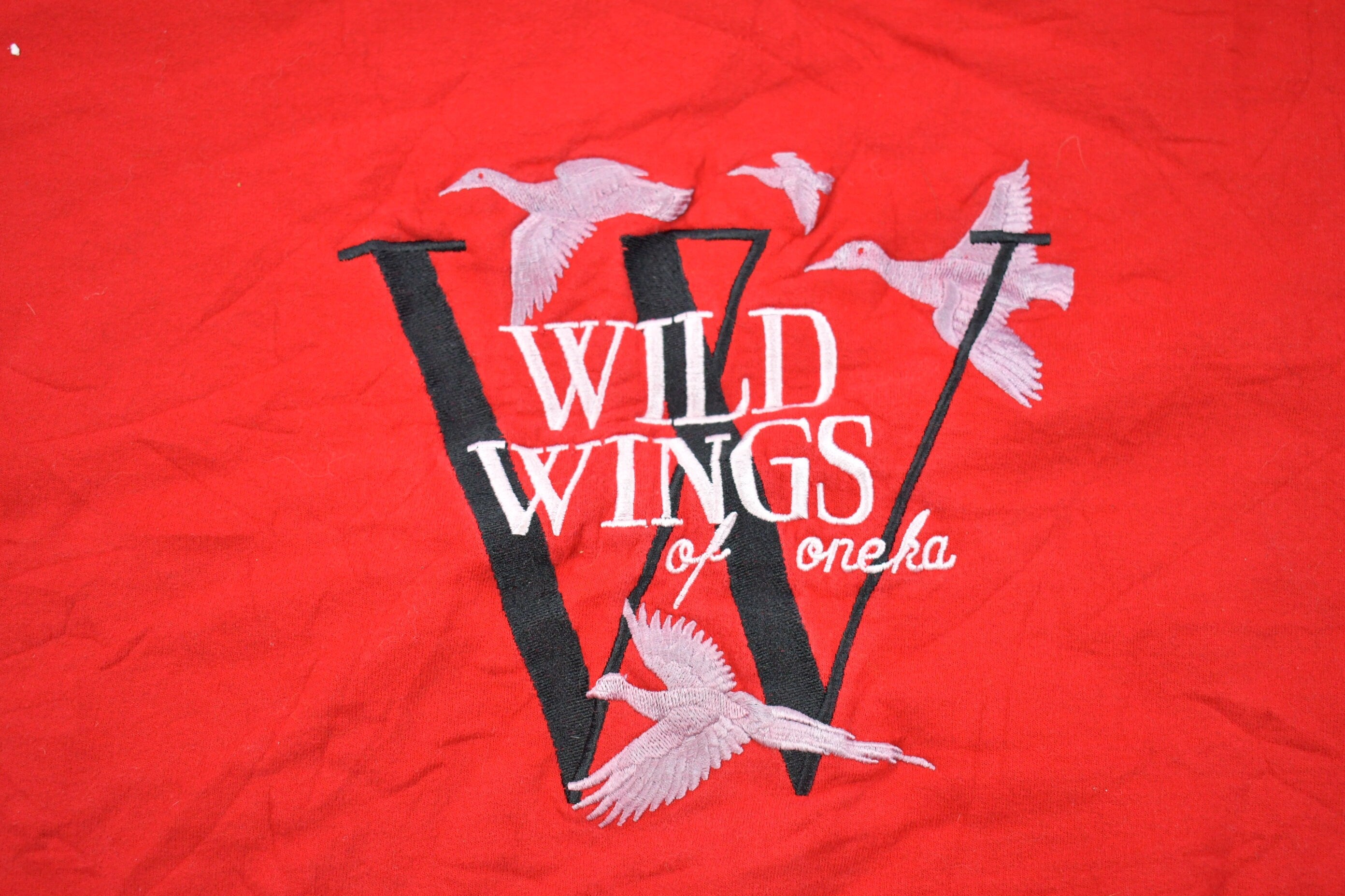 Vintage 1990s Wild Wings Of Oneka Embroidered Logo Crewneck Sweatshirt