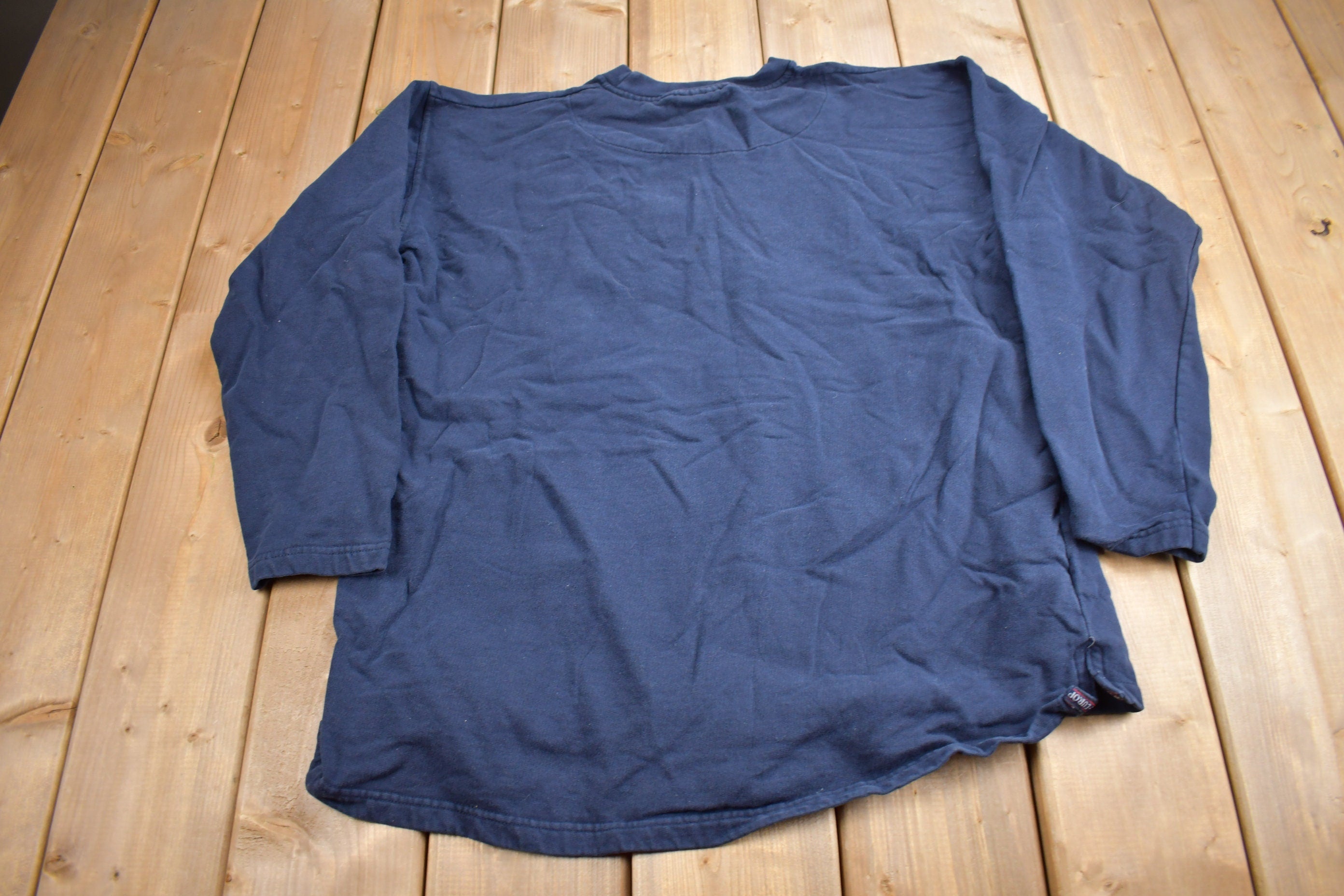 Vintage 1990s Europe Brussels Embroidered Crewneck Sweatshirt