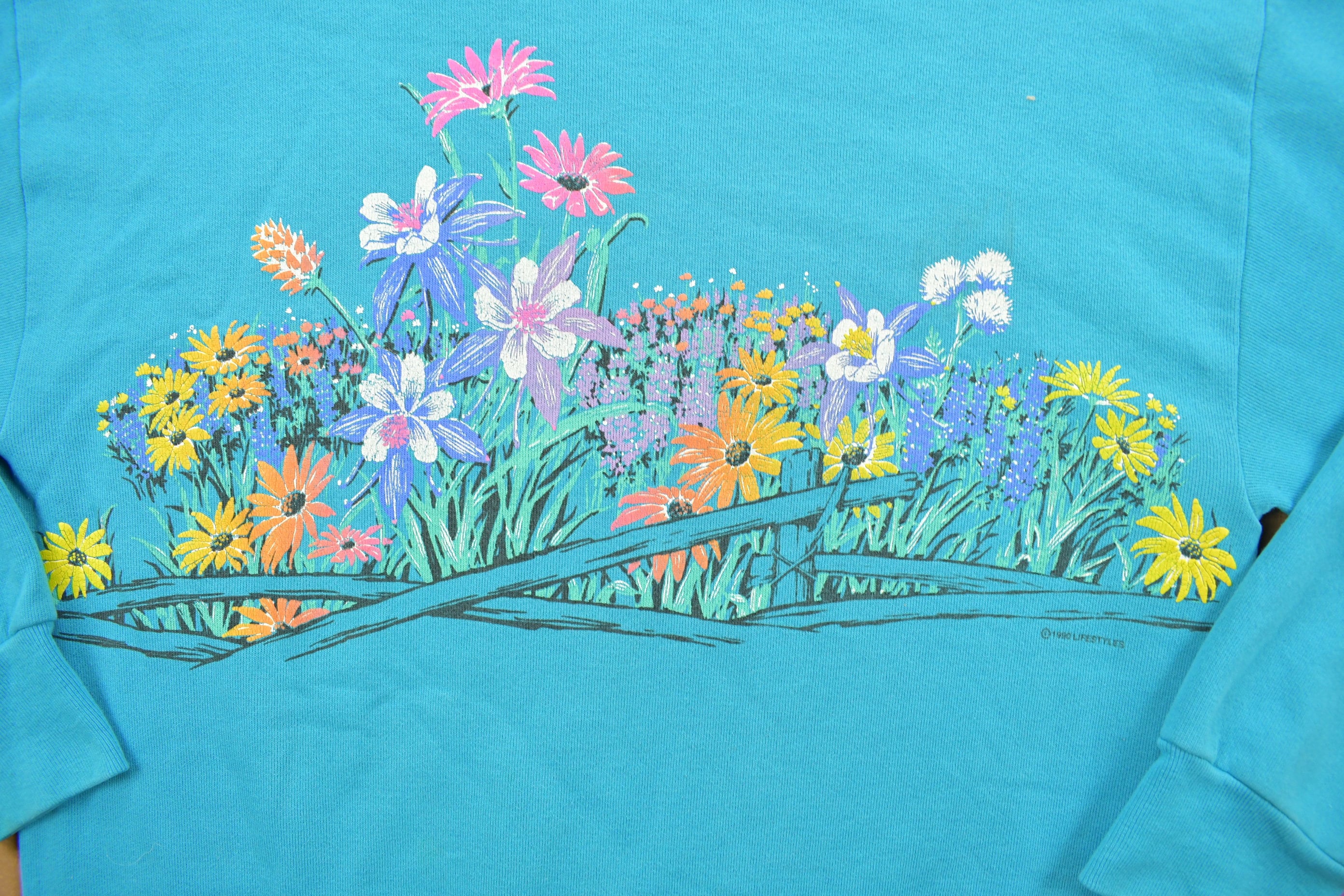 Vintage 1990 Wild Flower Print Collared Crewneck Sweatshirt