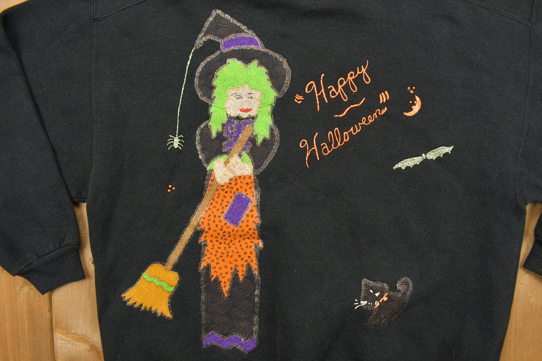 Vintage 1990s Witch Printed Graphic Crewneck Sweatshirt