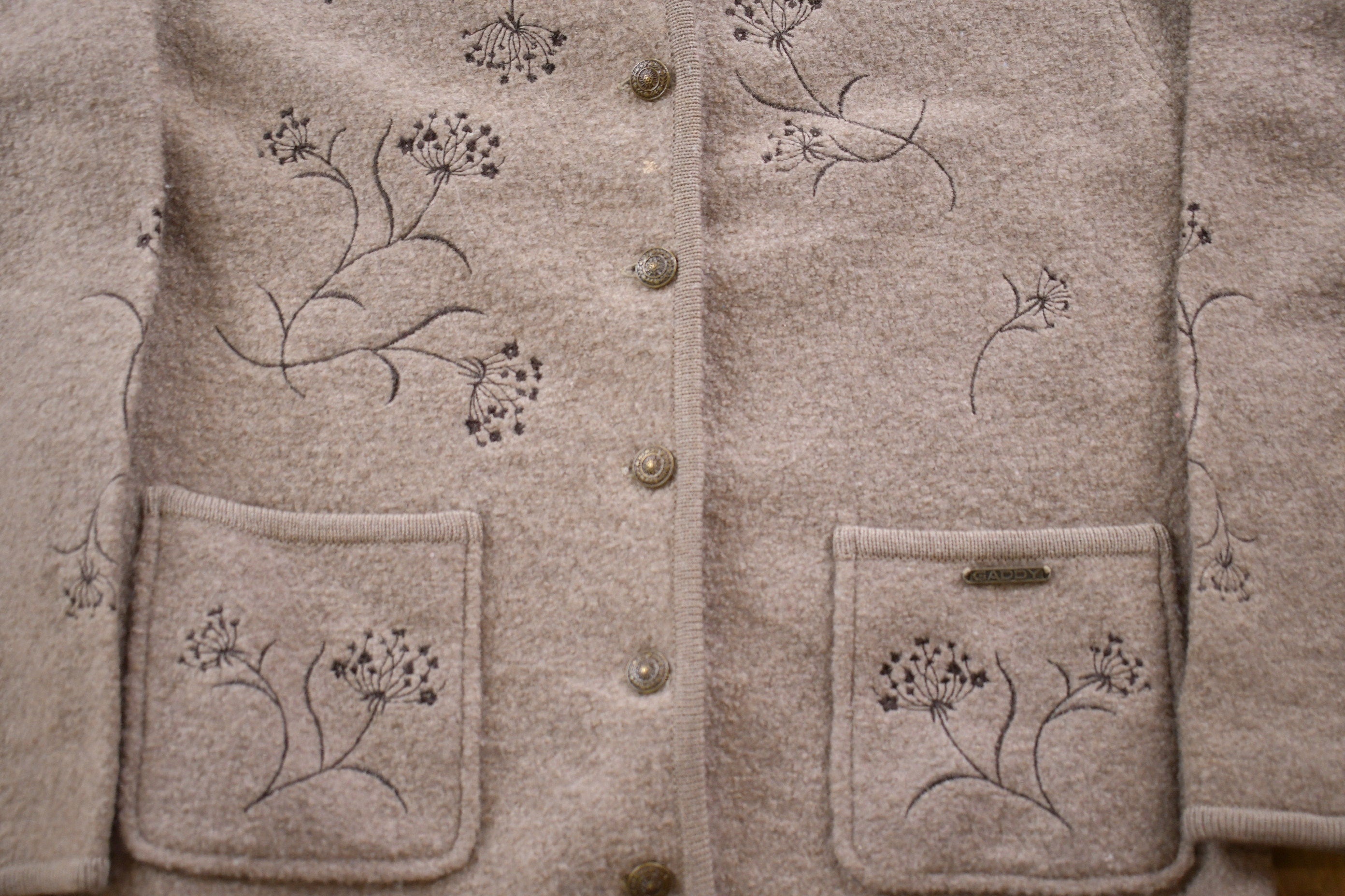 Vintage 1990s Gaddy Collection Floral Embroidered Wool Sweater