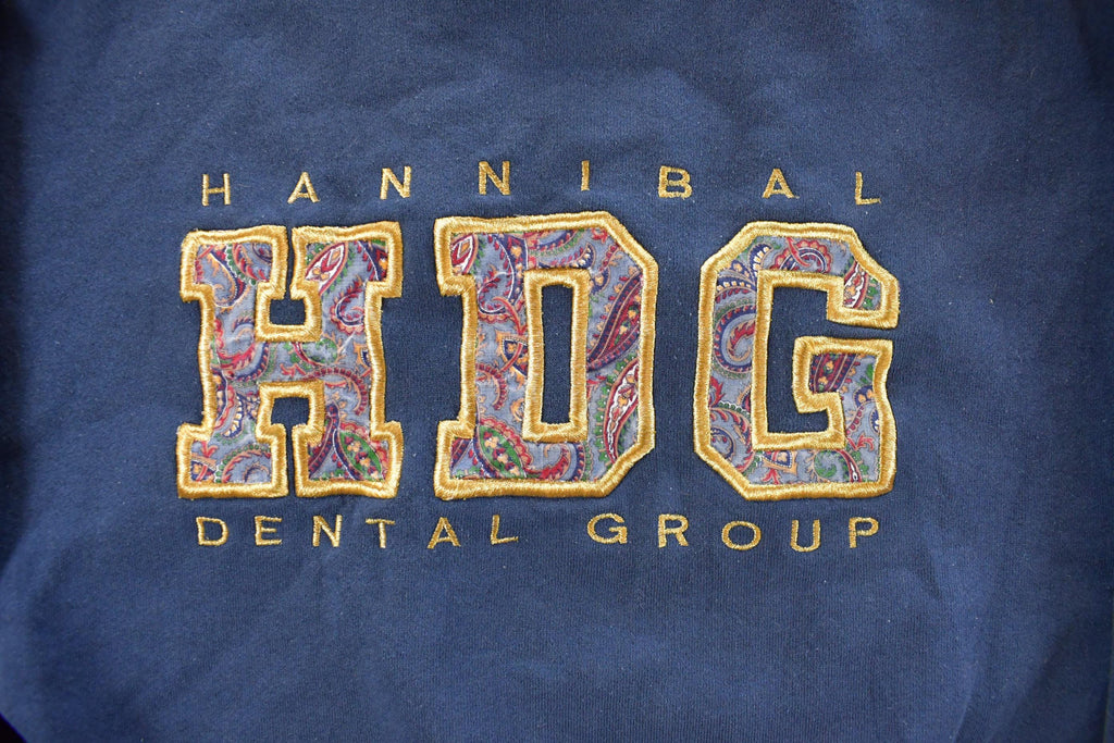 Vintage 1990s Hannibal Dental Group Paisley Crewneck Sweatshirt Men's Large