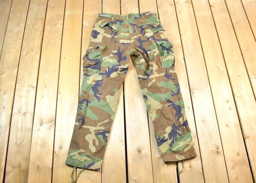 Vintage 1990s Army Camouflage Cargo Pants Size 31 x 32