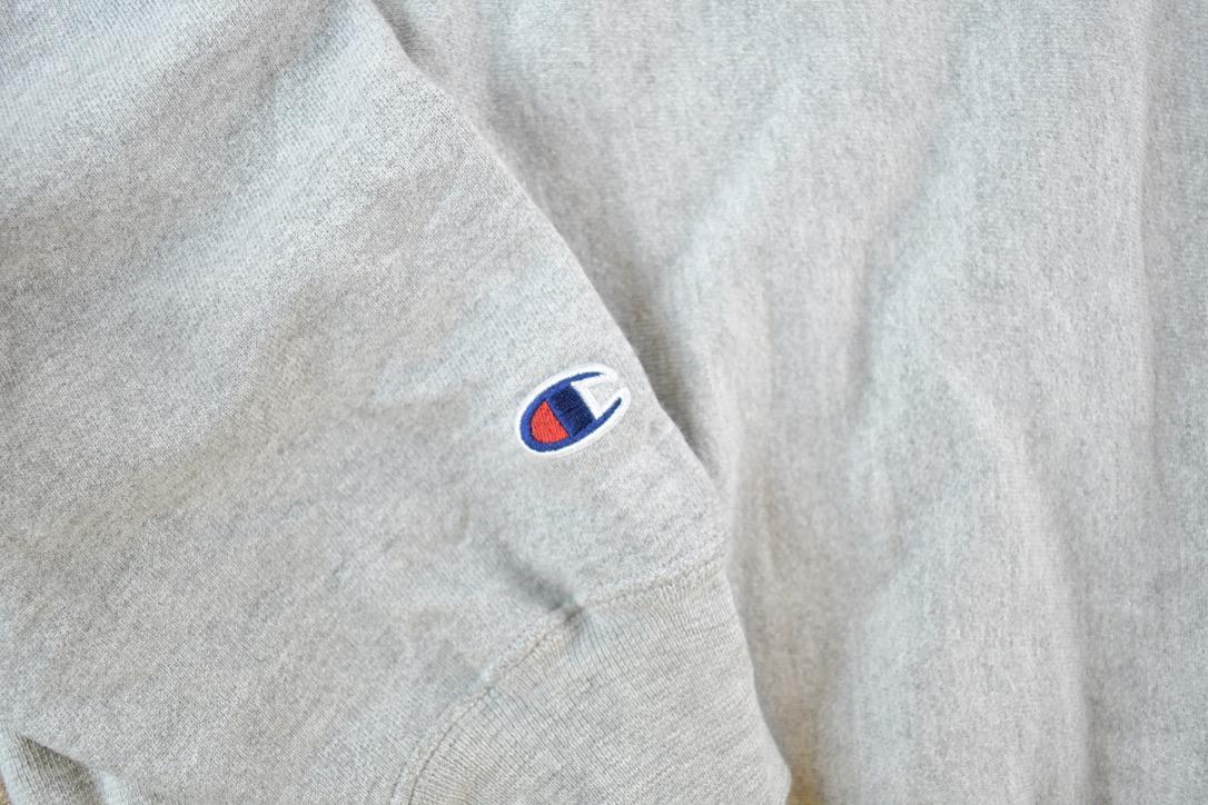 Vintage Y2K Champion Premium Reverse Weave Sweatshirt