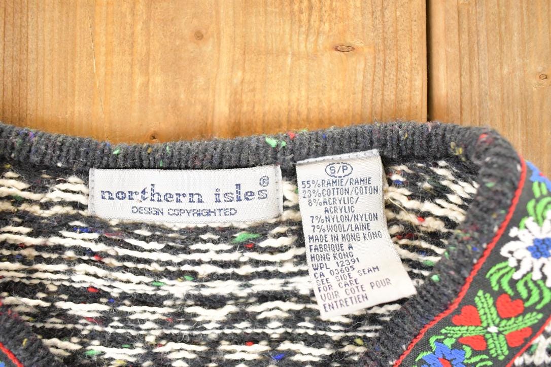 Vintage 1980s Northern Isles Metal Clasp Abstract Knit Cardigan Sweater Women's S / Preppy Knit Cardigan / Fancy Knit Vintage Cardigan