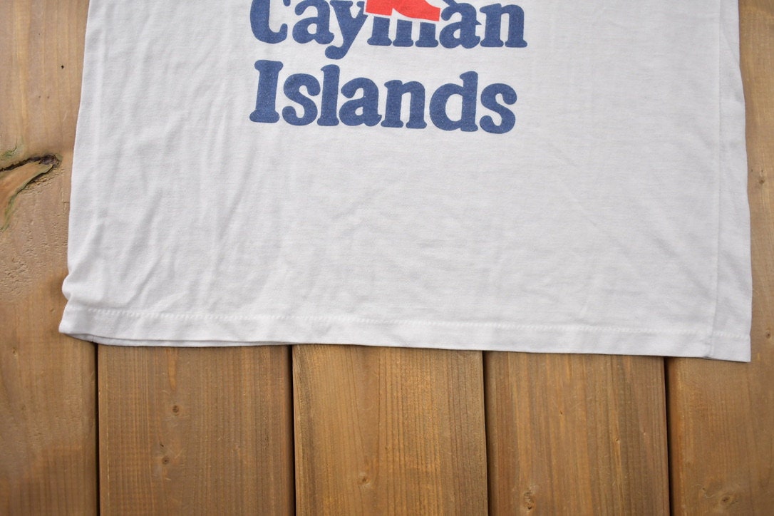 Vintage 1980s Cayman Islands Graphic T Shirt / 1980s T Shirt / Single Stitch / Vintage Distressing