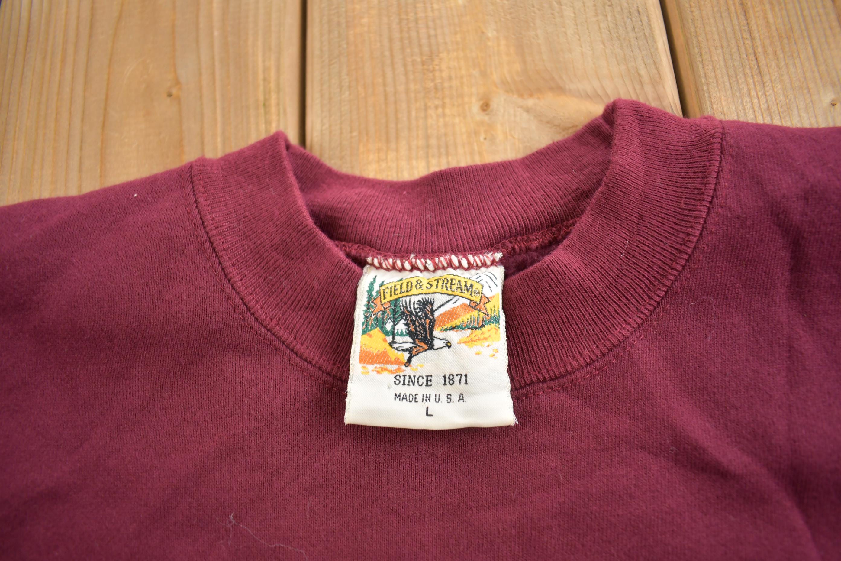 Vintage 1990s Town & Country Golf Embroidered Crewneck Sweatshirt Made In USA