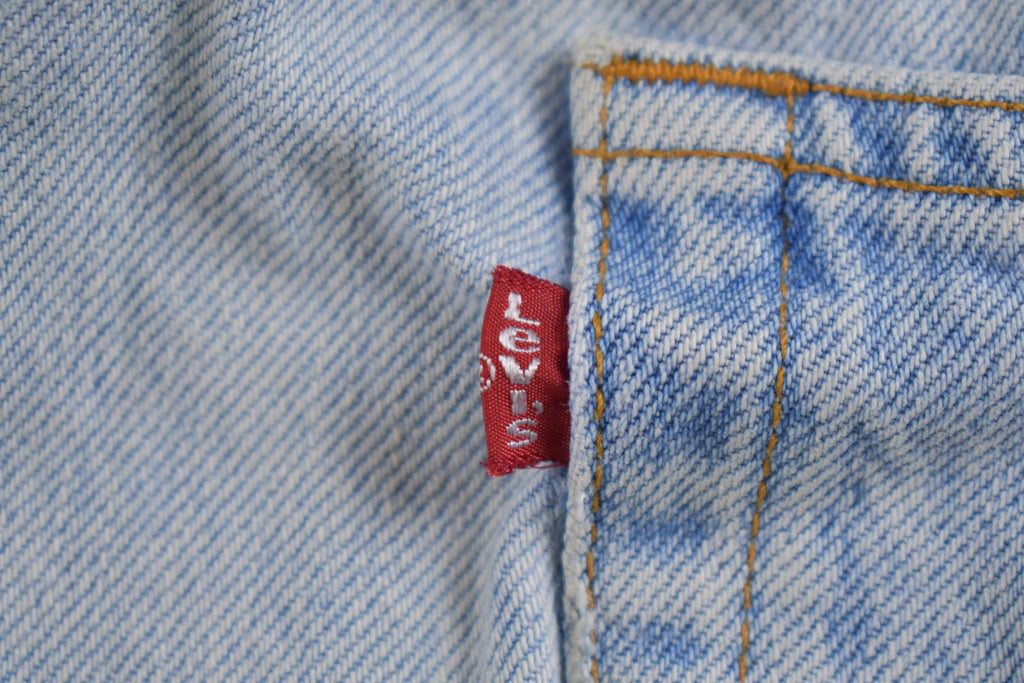 Vintage 1990s Levi's 550 Red Tab Jeans Size 34 x 31