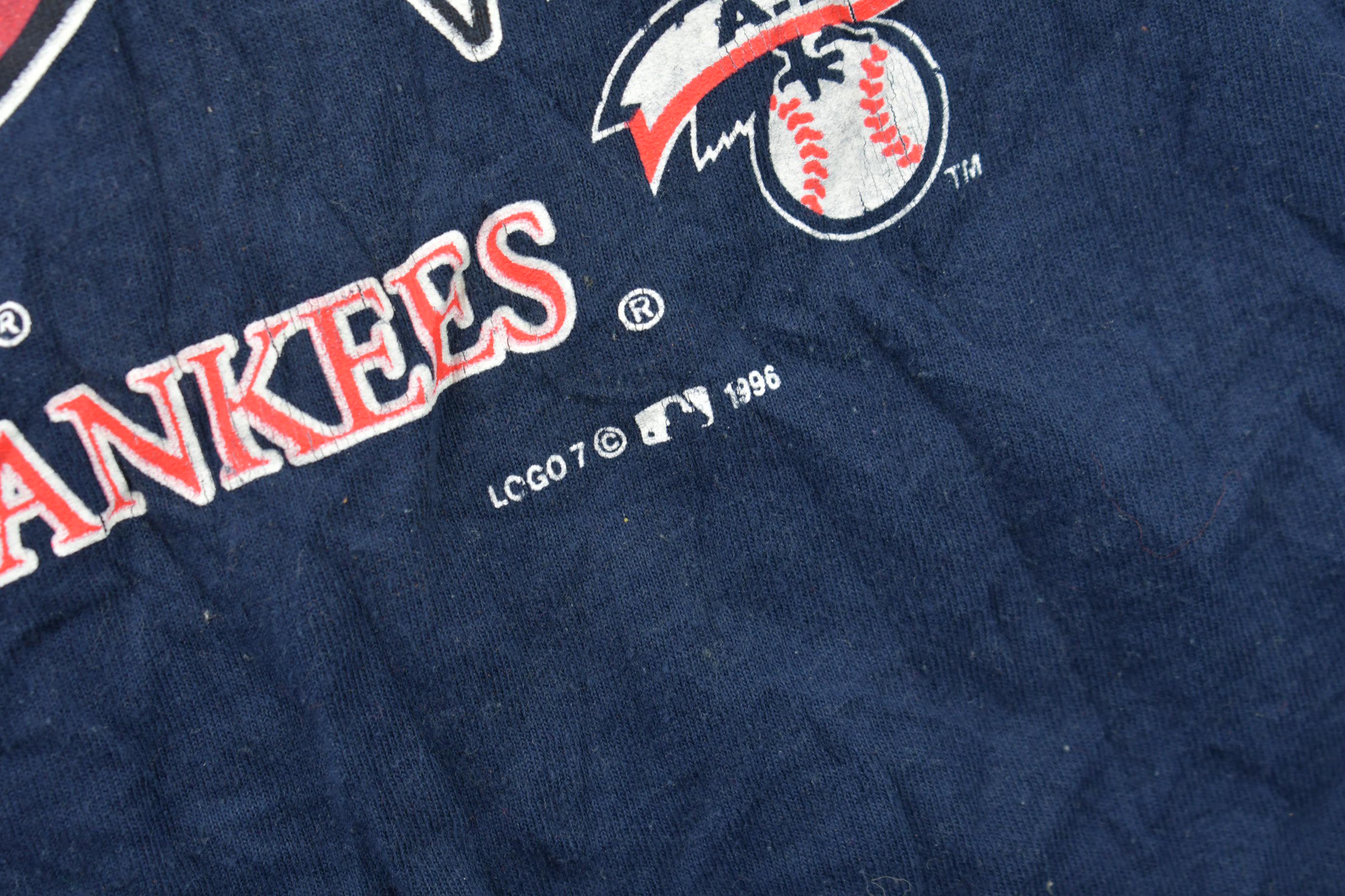 Vintage 1996 New York Yankees MLB World Champions Graphic T Shirt