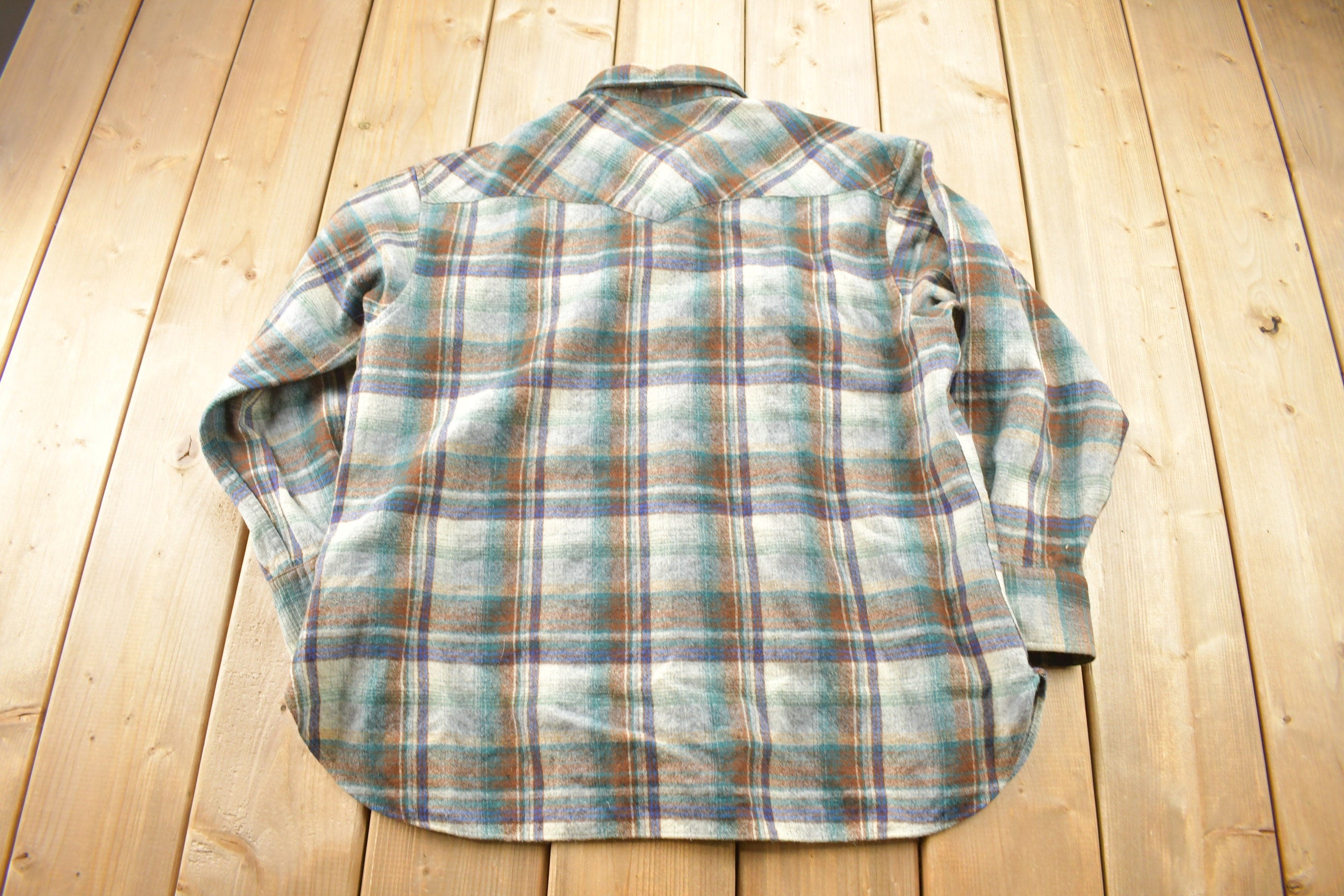 Vintage 1990s Pendleton Plaid Button Up Board Shirt