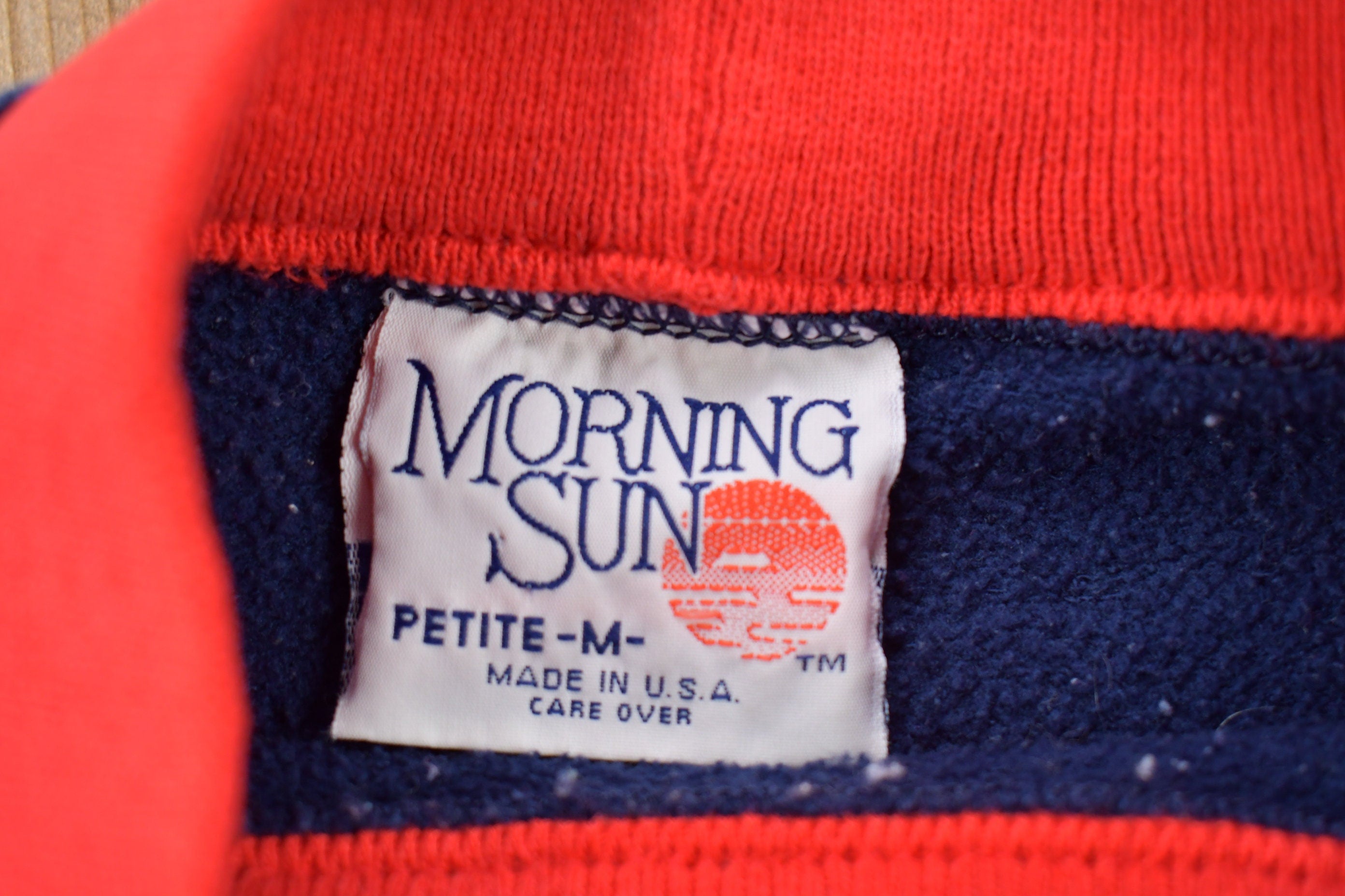 Vintage 1990s Apple Tree Crewneck Sweater