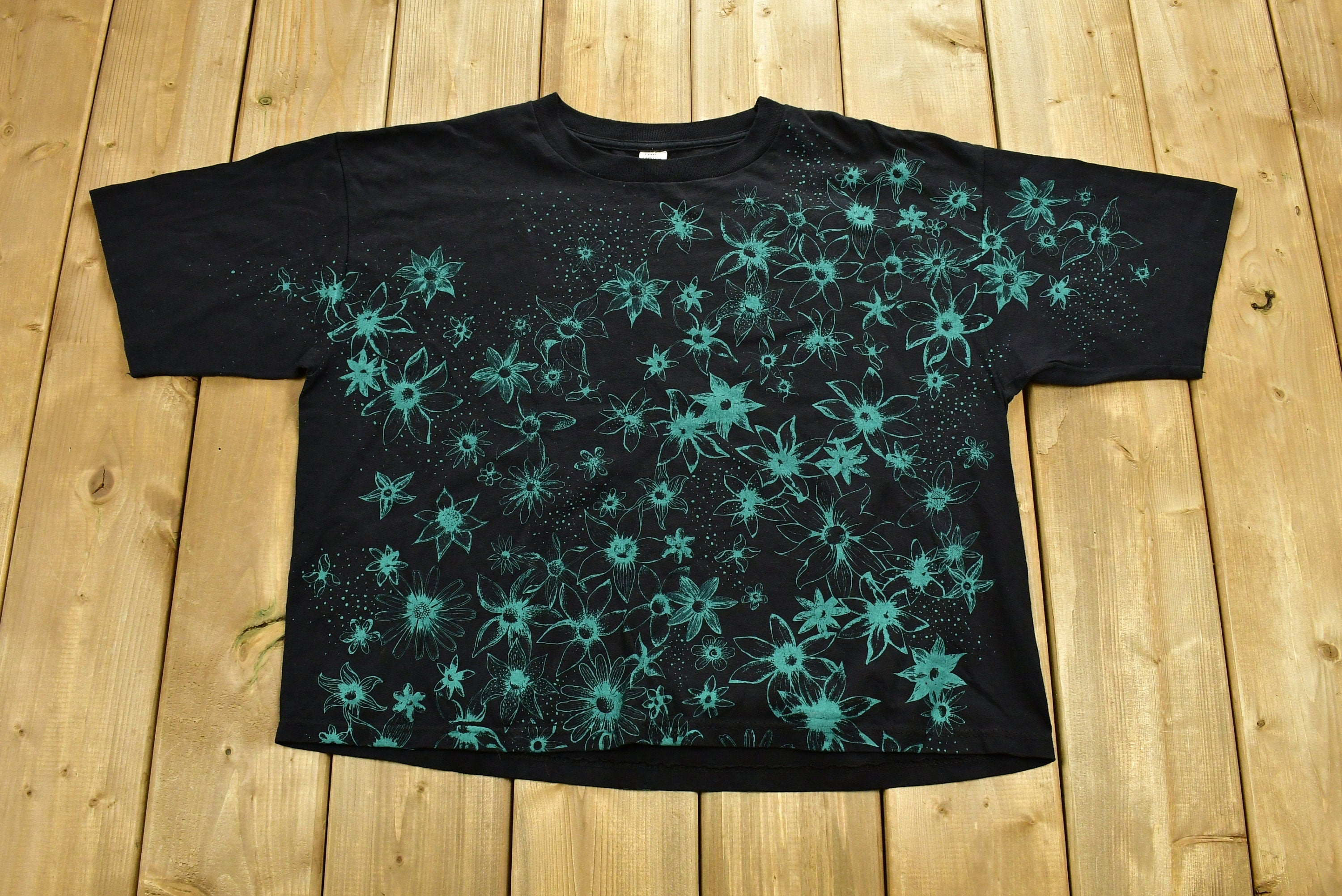 Vintage 1990s All Over Floral Graphic Print T-Shirt