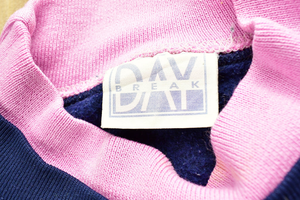 Vintage 90's Cute Heart Embroidered Crewneck