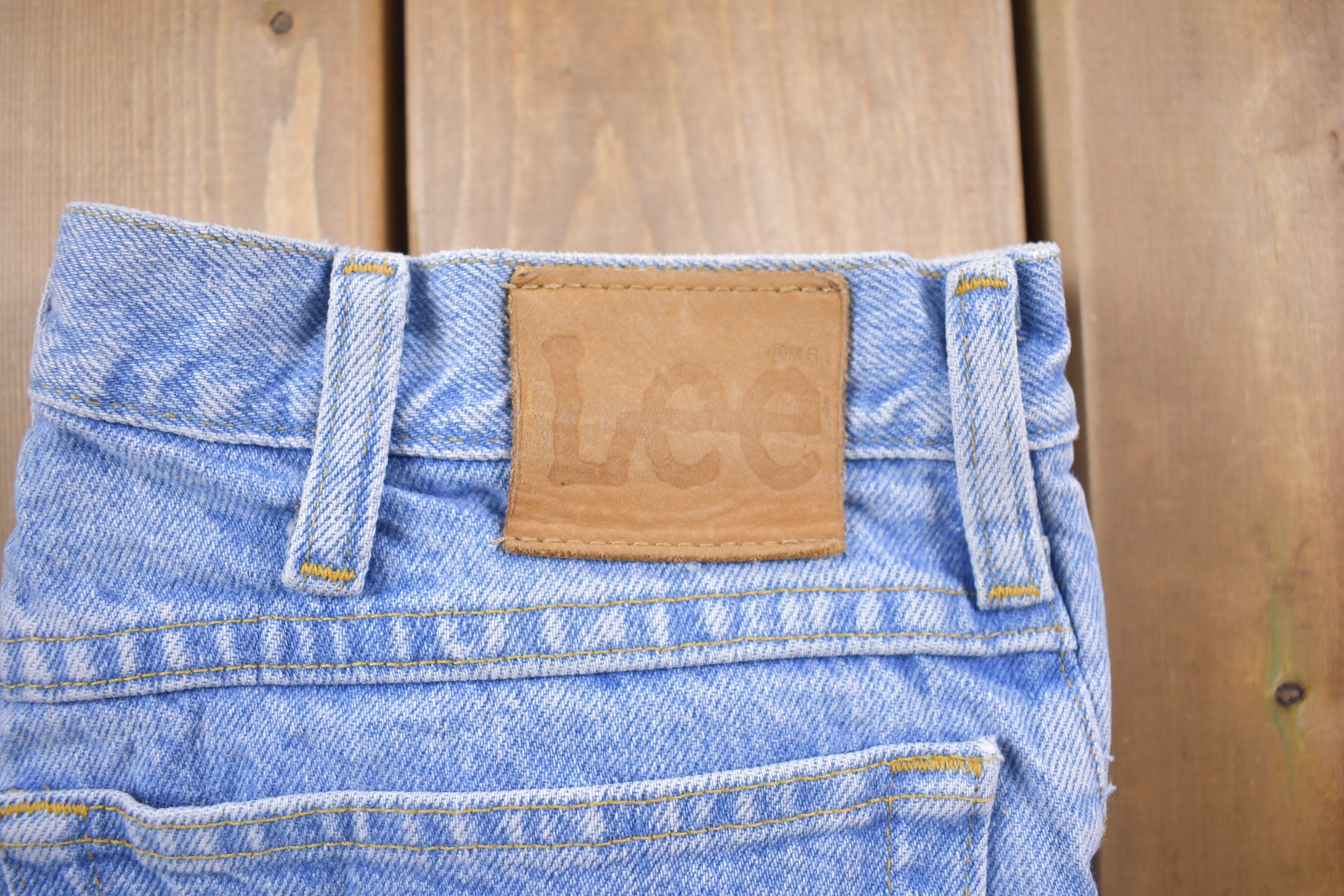 Vintage 1990's Lee Blue Jeans 32 x 27