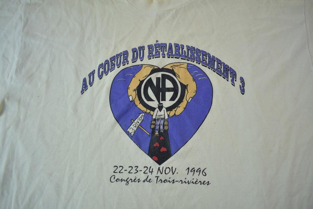 Vintage 1996 Au Couer Du Retablissement 3 Graphic T-Shirt