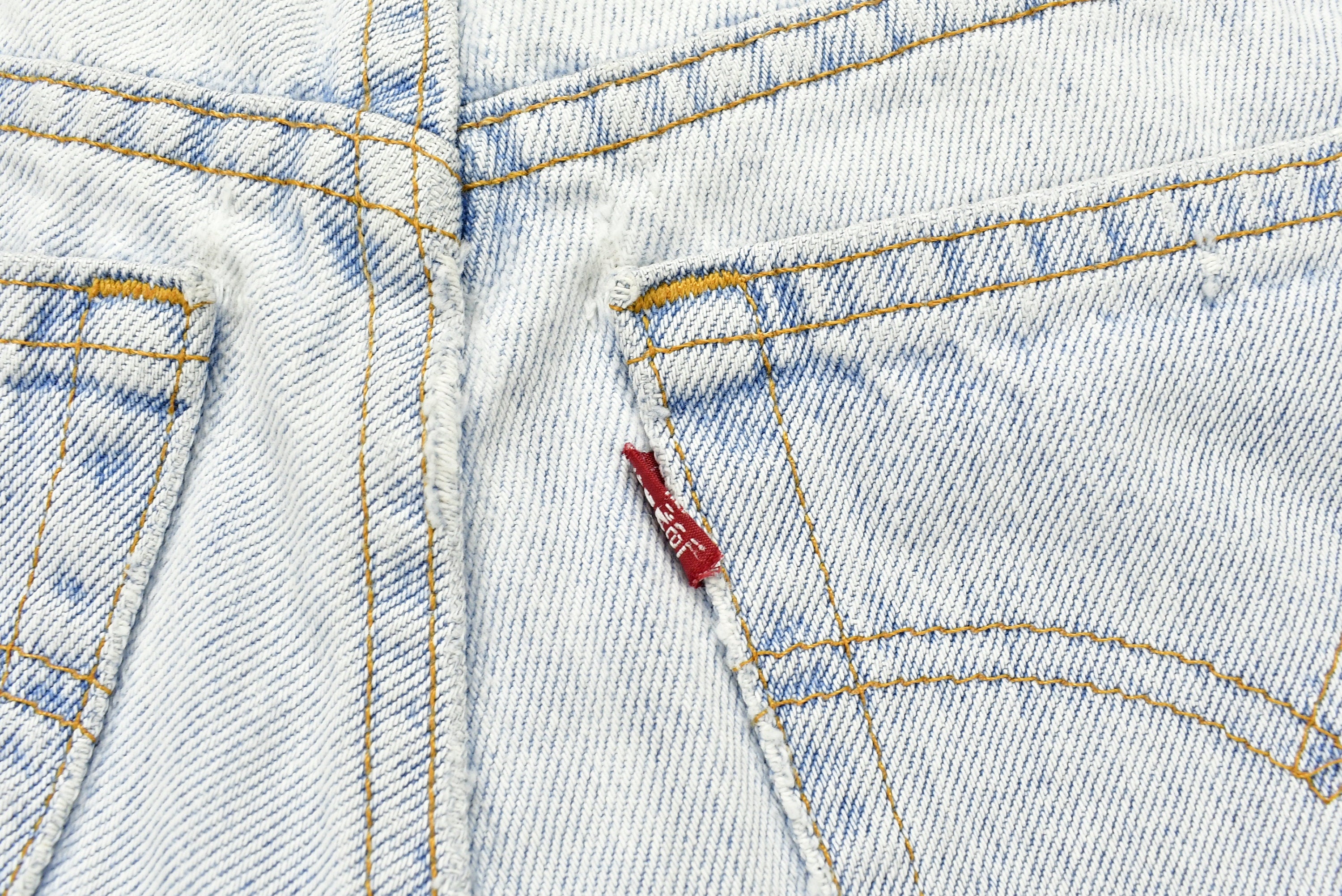 Vintage 1990s Levi's 550 Red Tab Jean Capris Shorts Size 5 JR Small